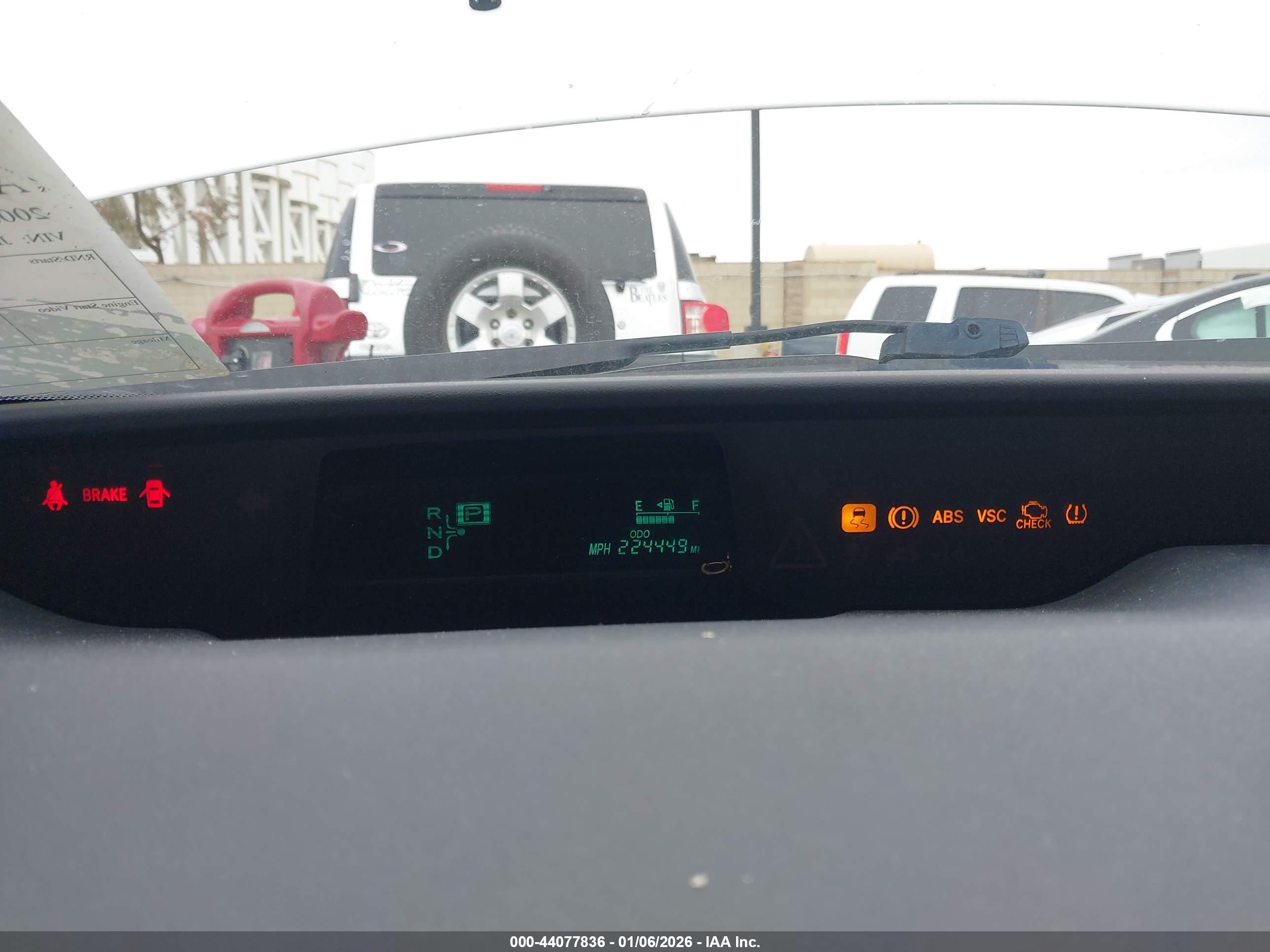 TOYOTA PRIUS image 7