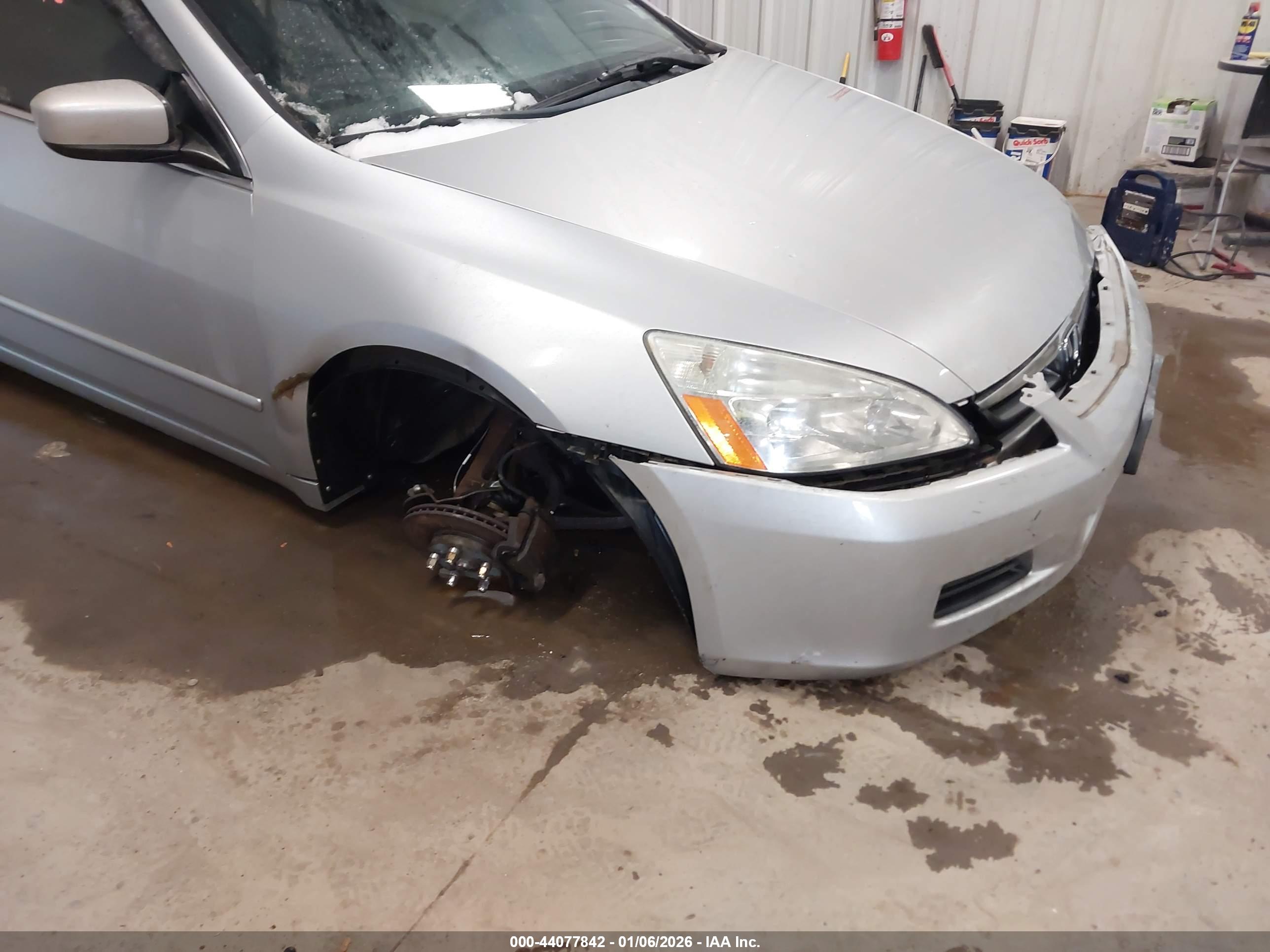 HONDA ACCORD image 6