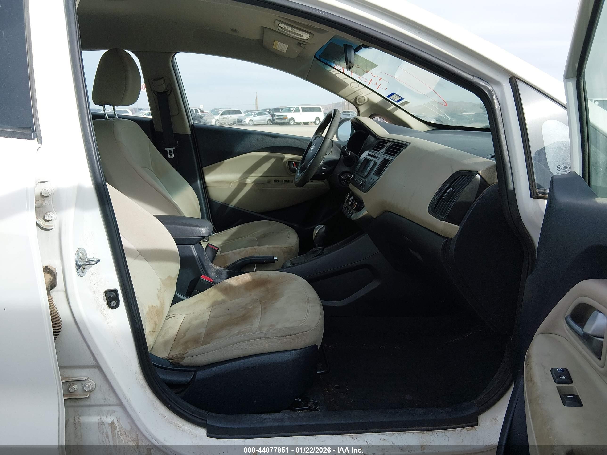KIA RIO image 5