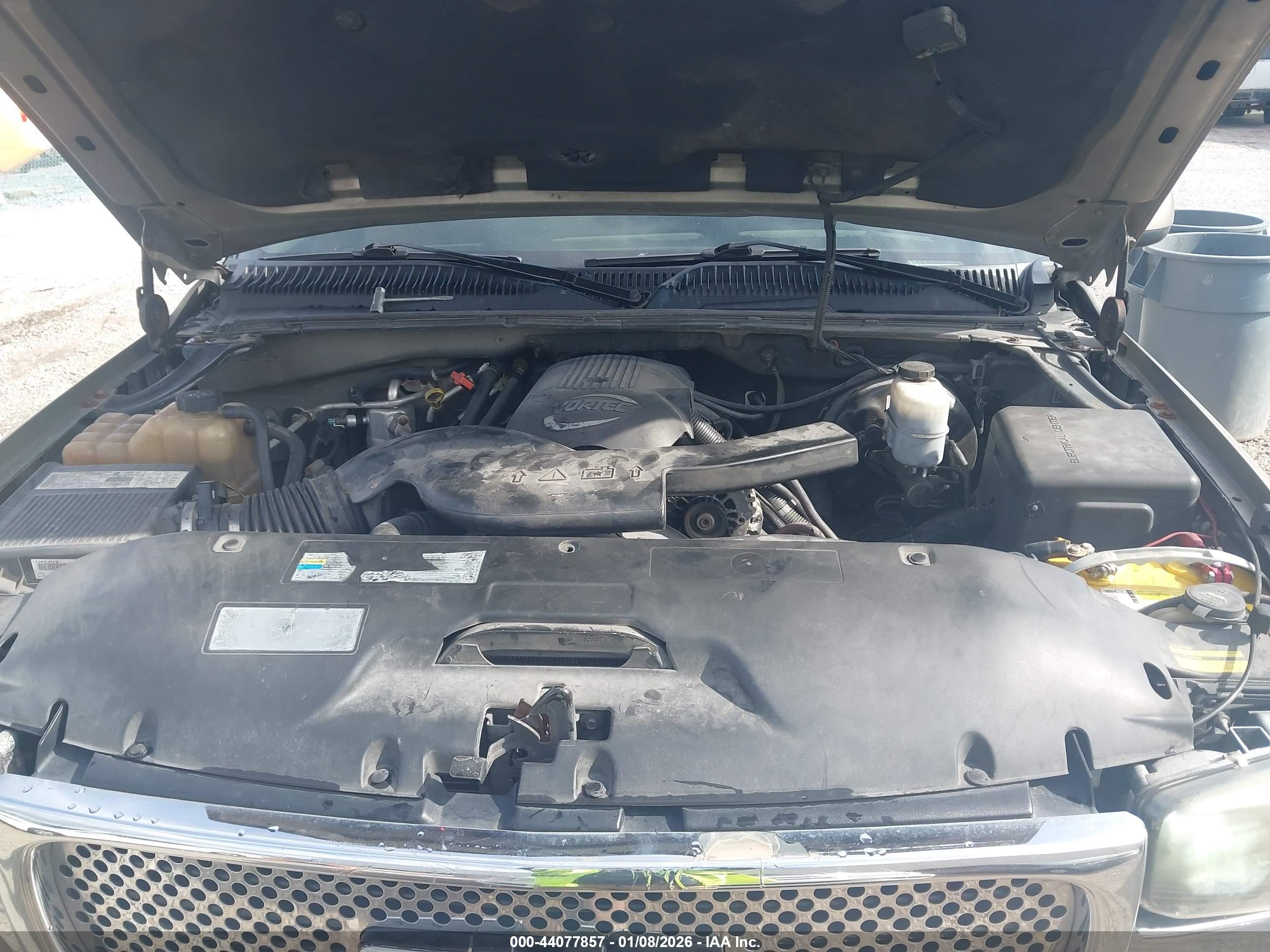 GMC YUKON image 10