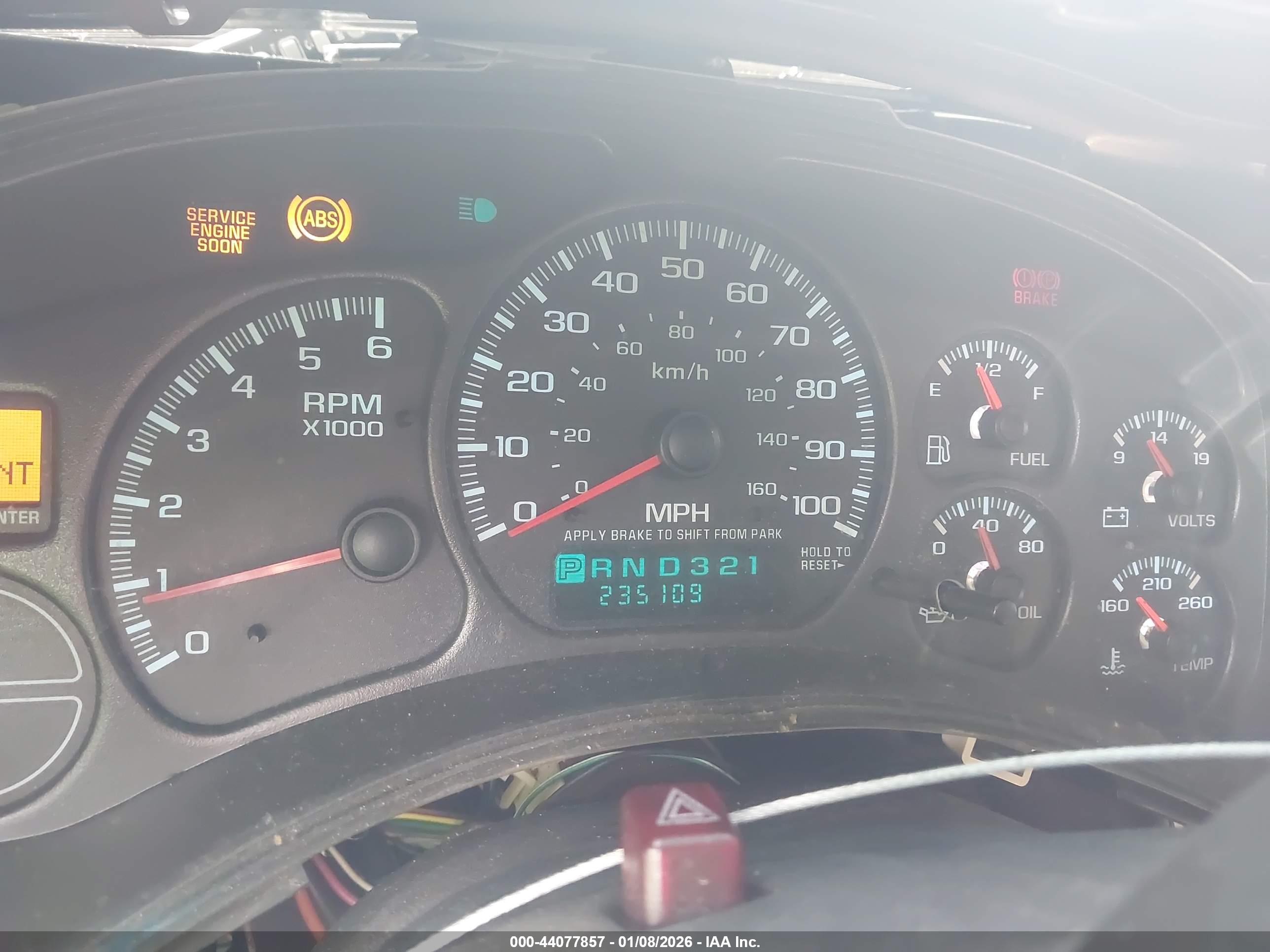GMC YUKON image 7