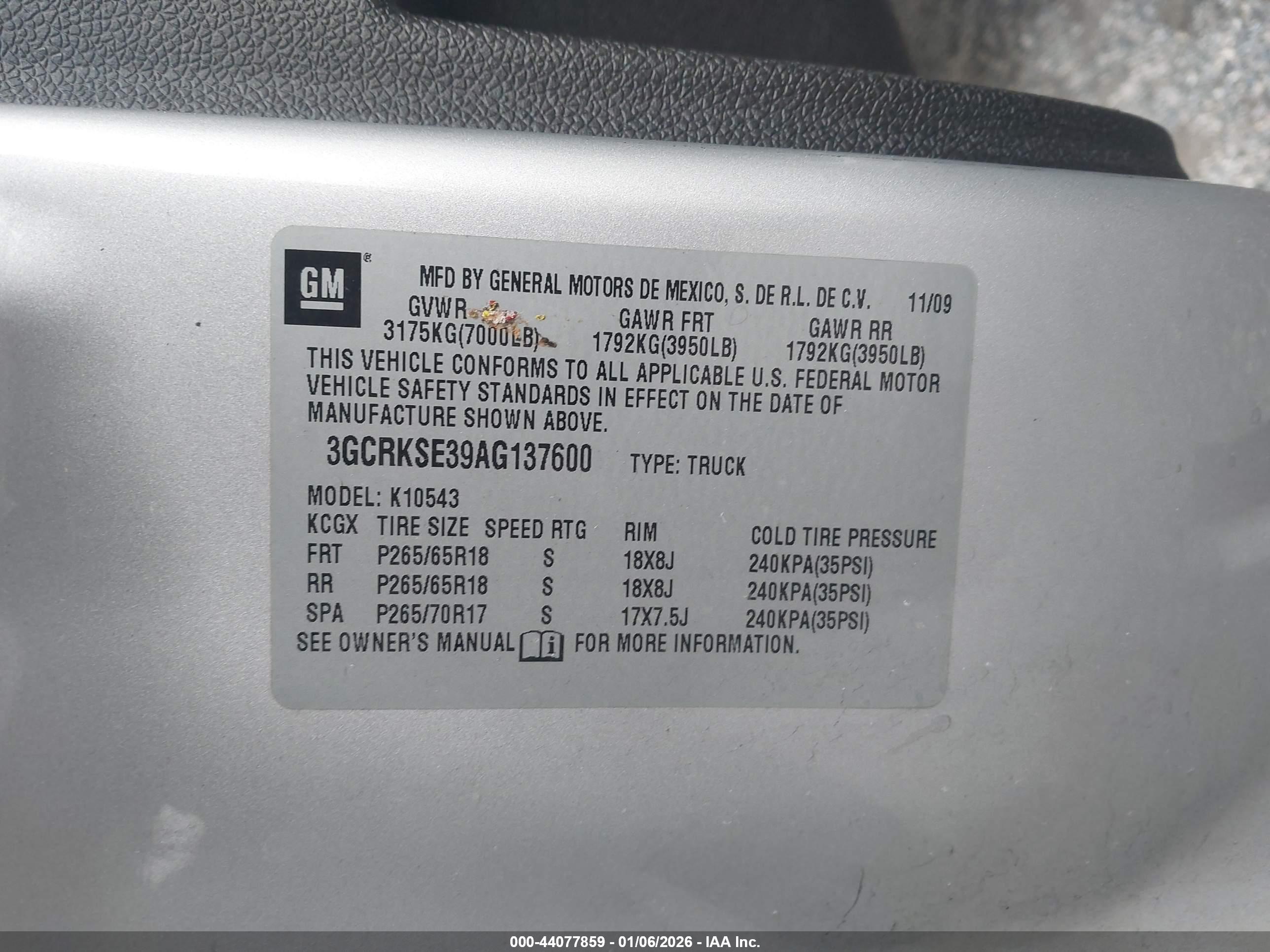 CHEVROLET SILVERADO image 9