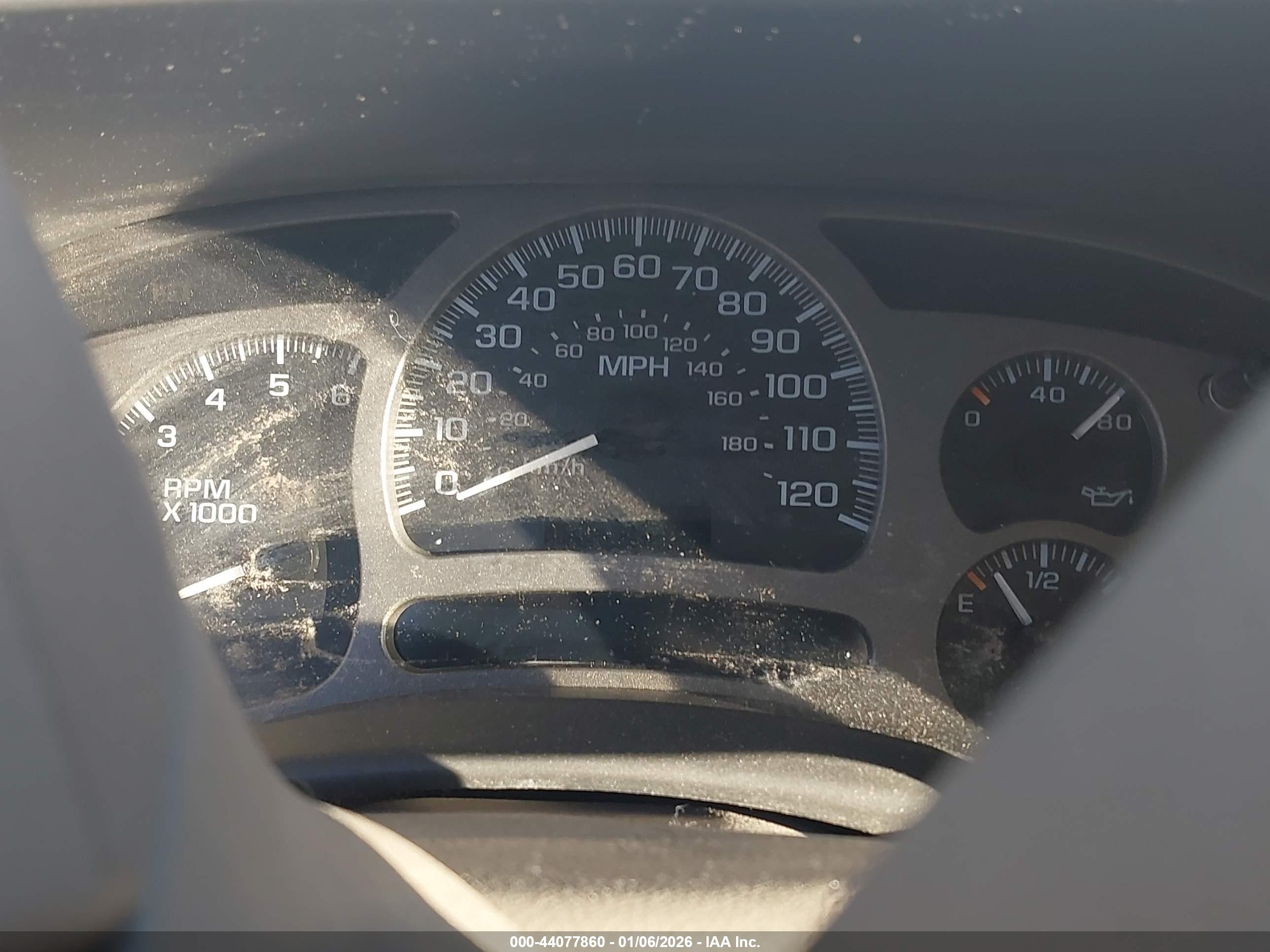 GMC YUKON image 7