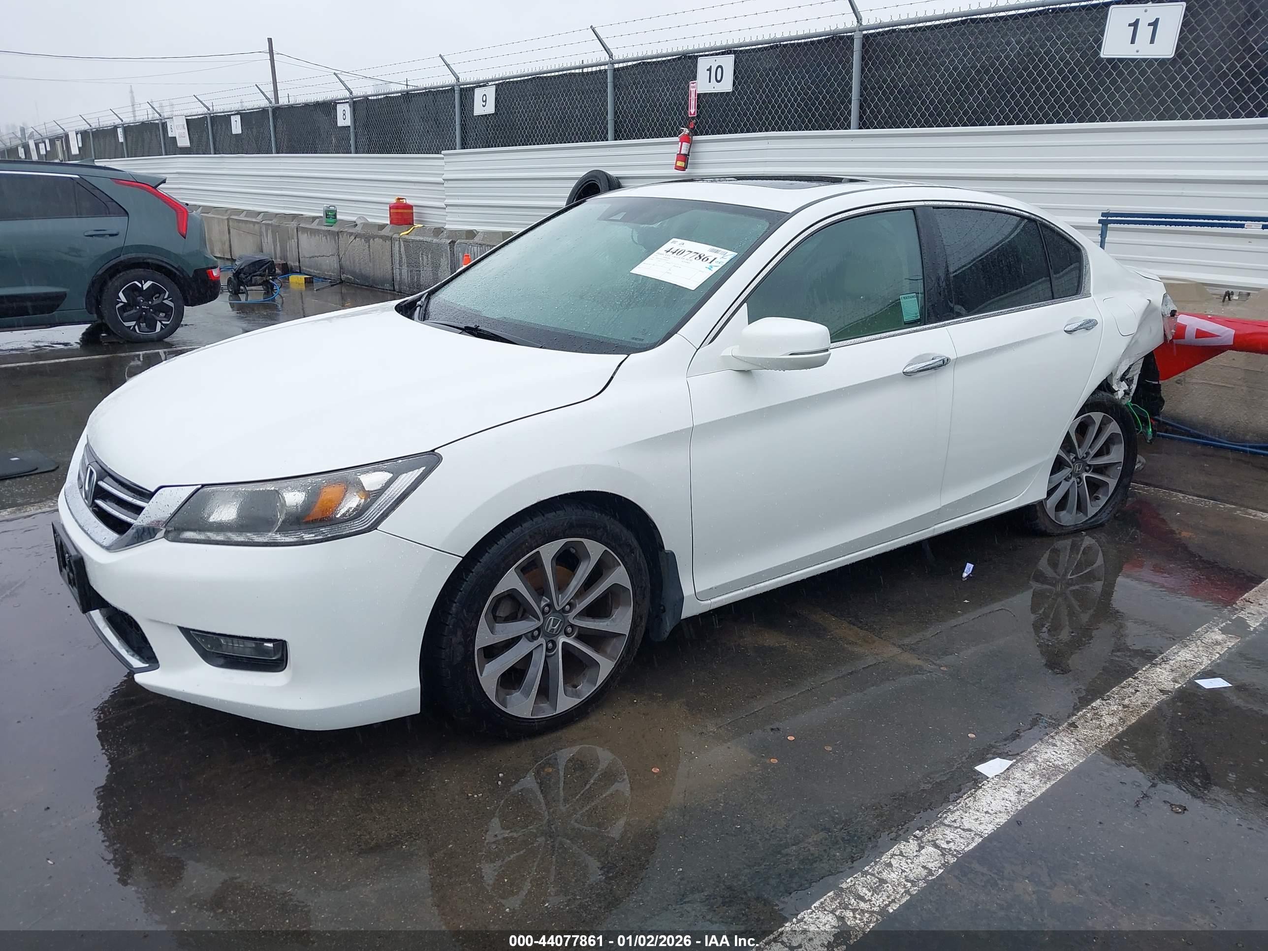 HONDA ACCORD image 2