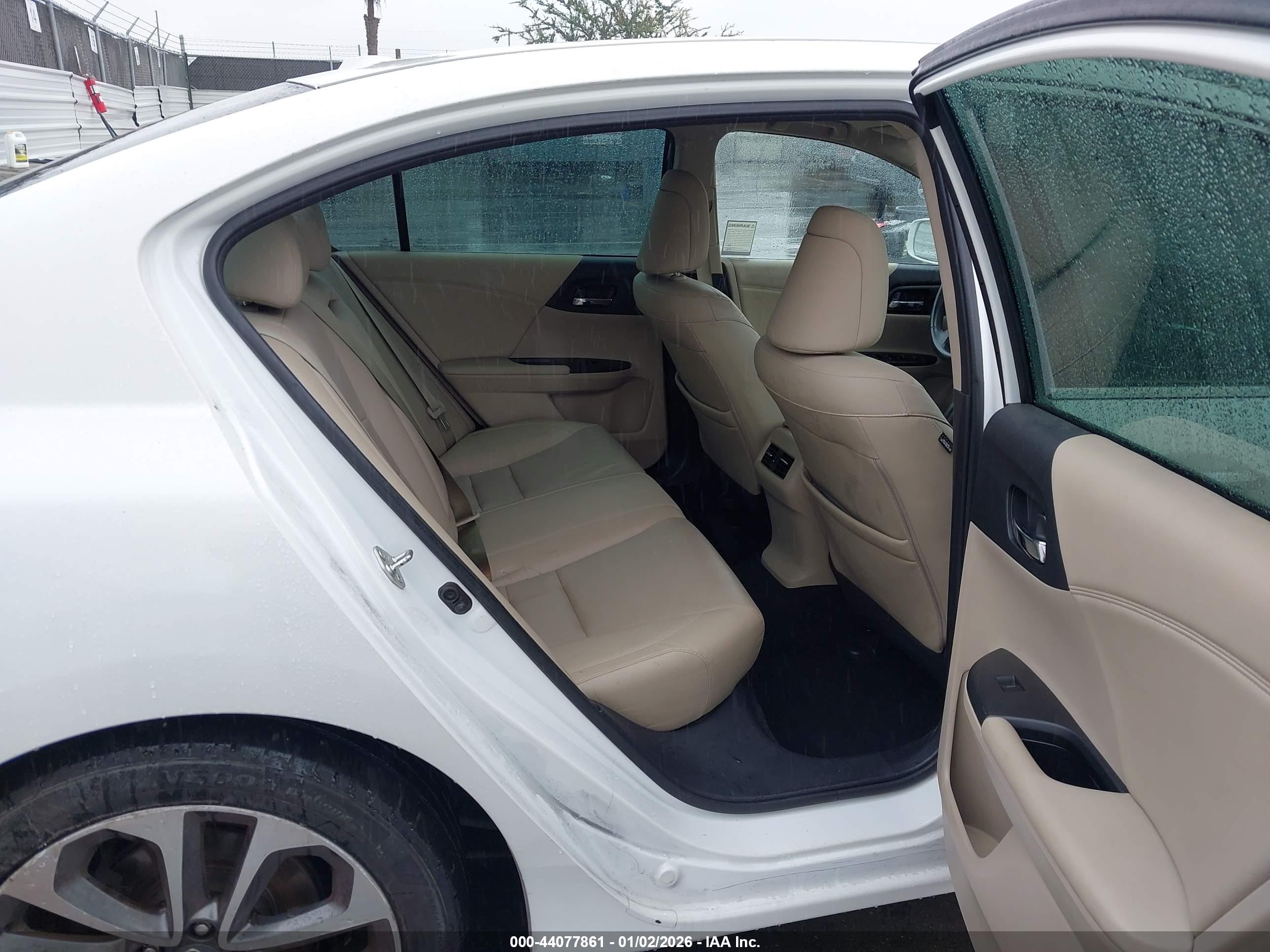 HONDA ACCORD image 8