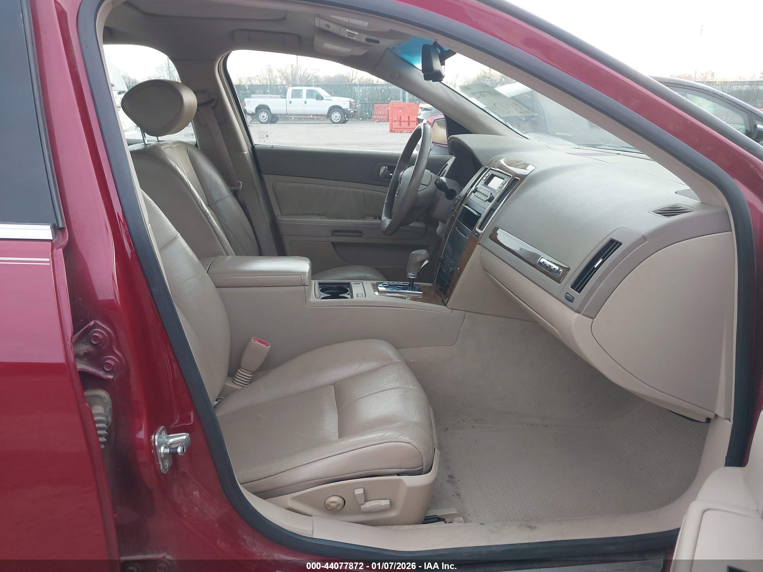 CADILLAC STS image 5