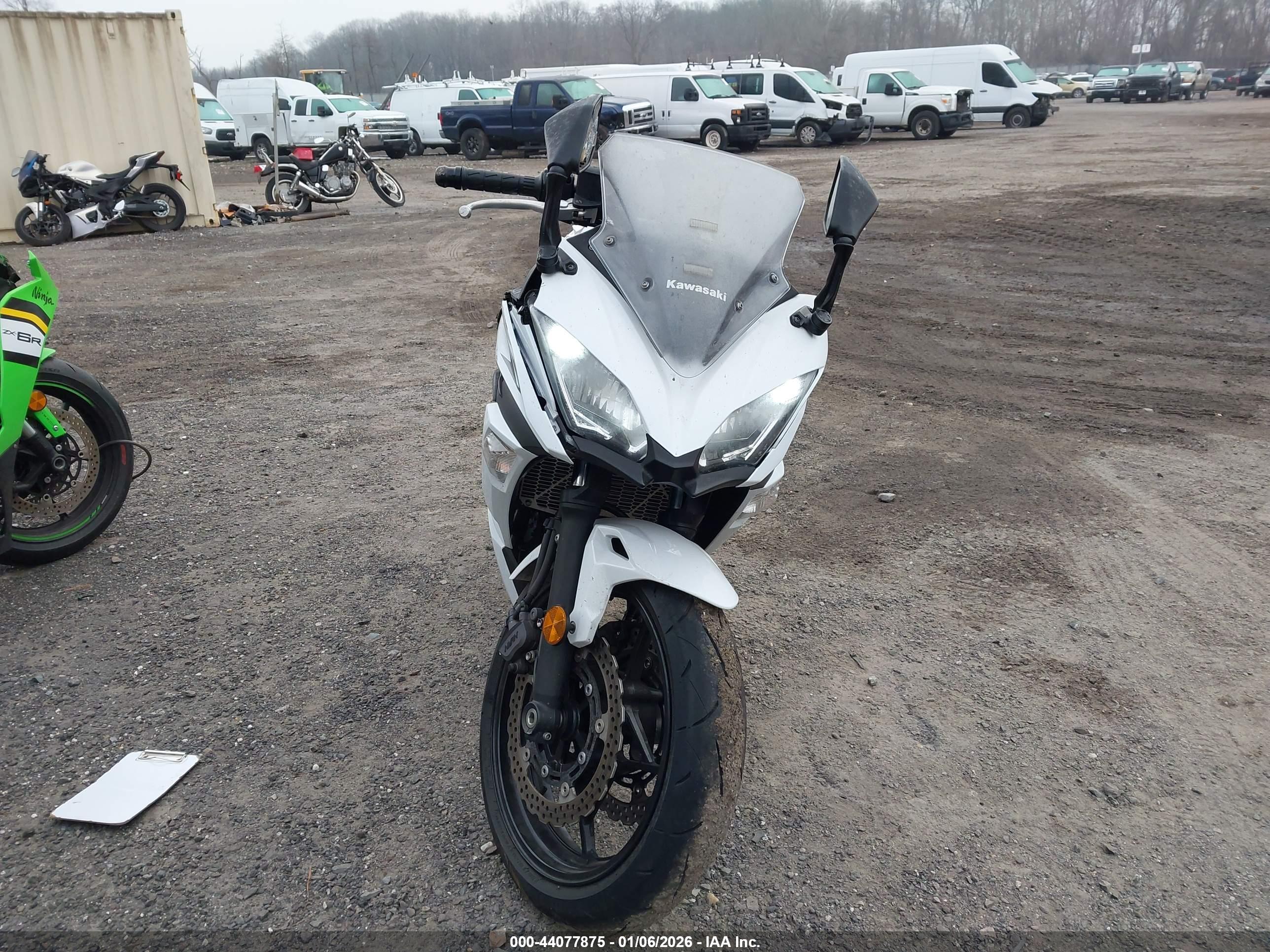 KAWASAKI EX650 image 5