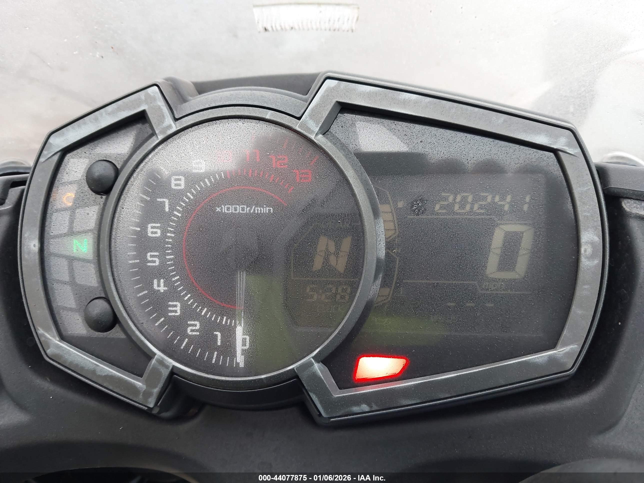 KAWASAKI EX650 image 7