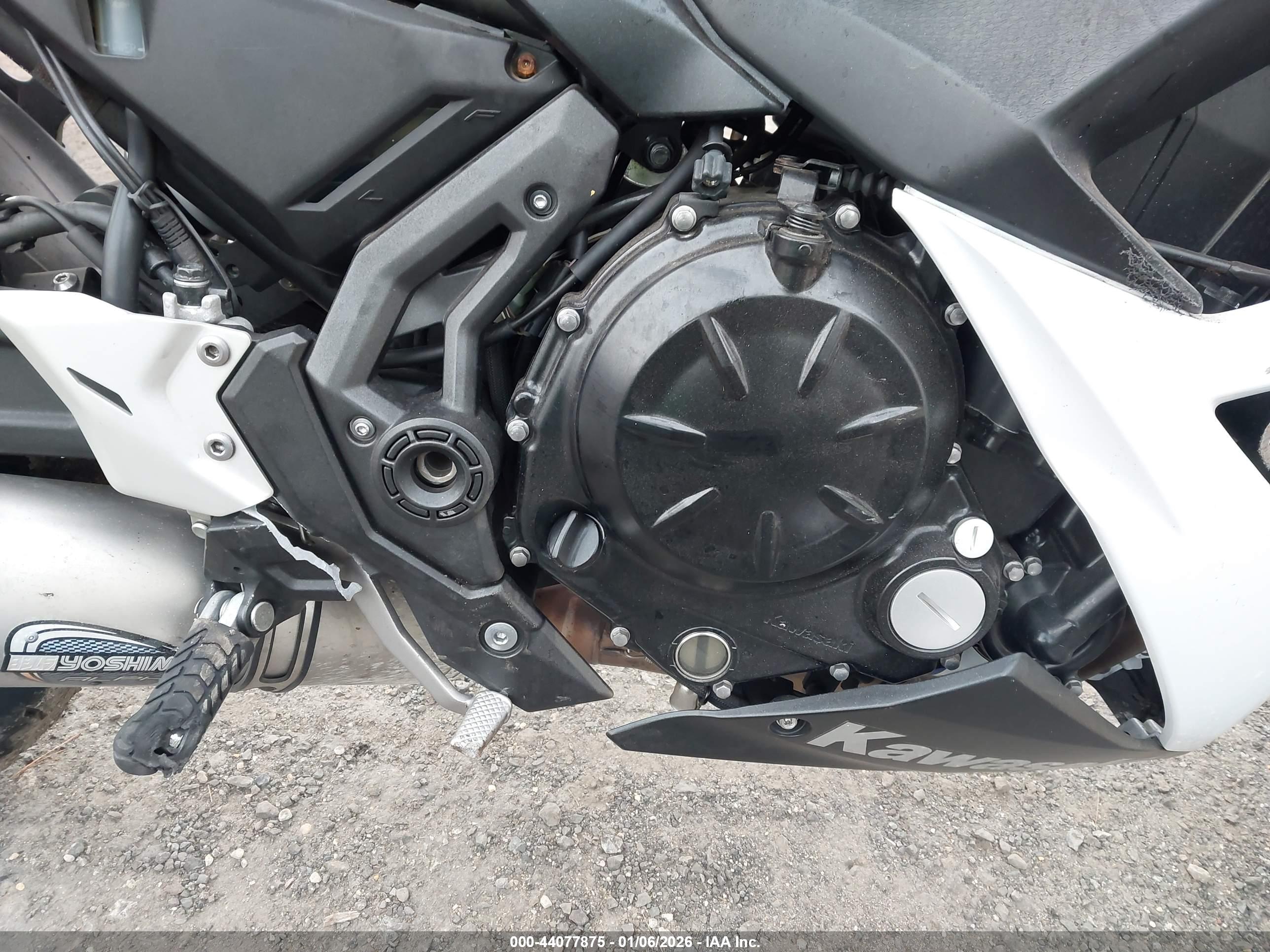 KAWASAKI EX650 image 8