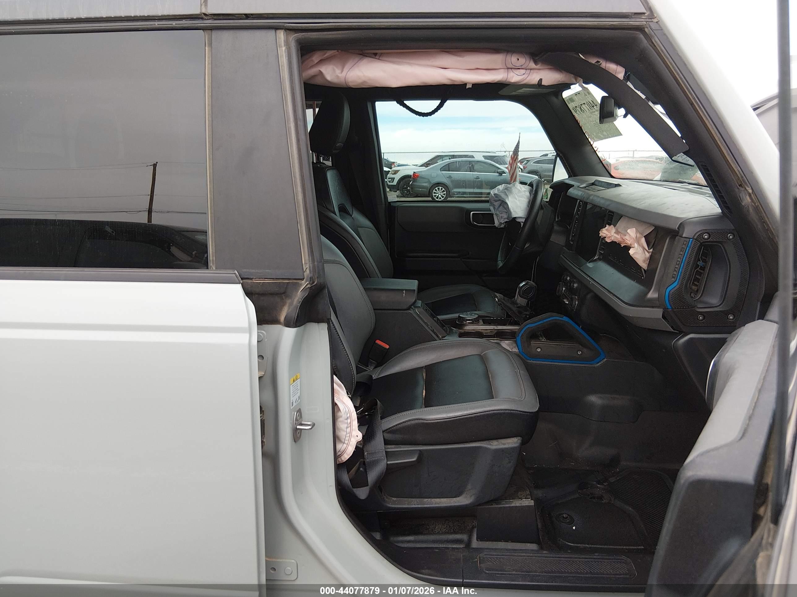 FORD BRONCO image 5