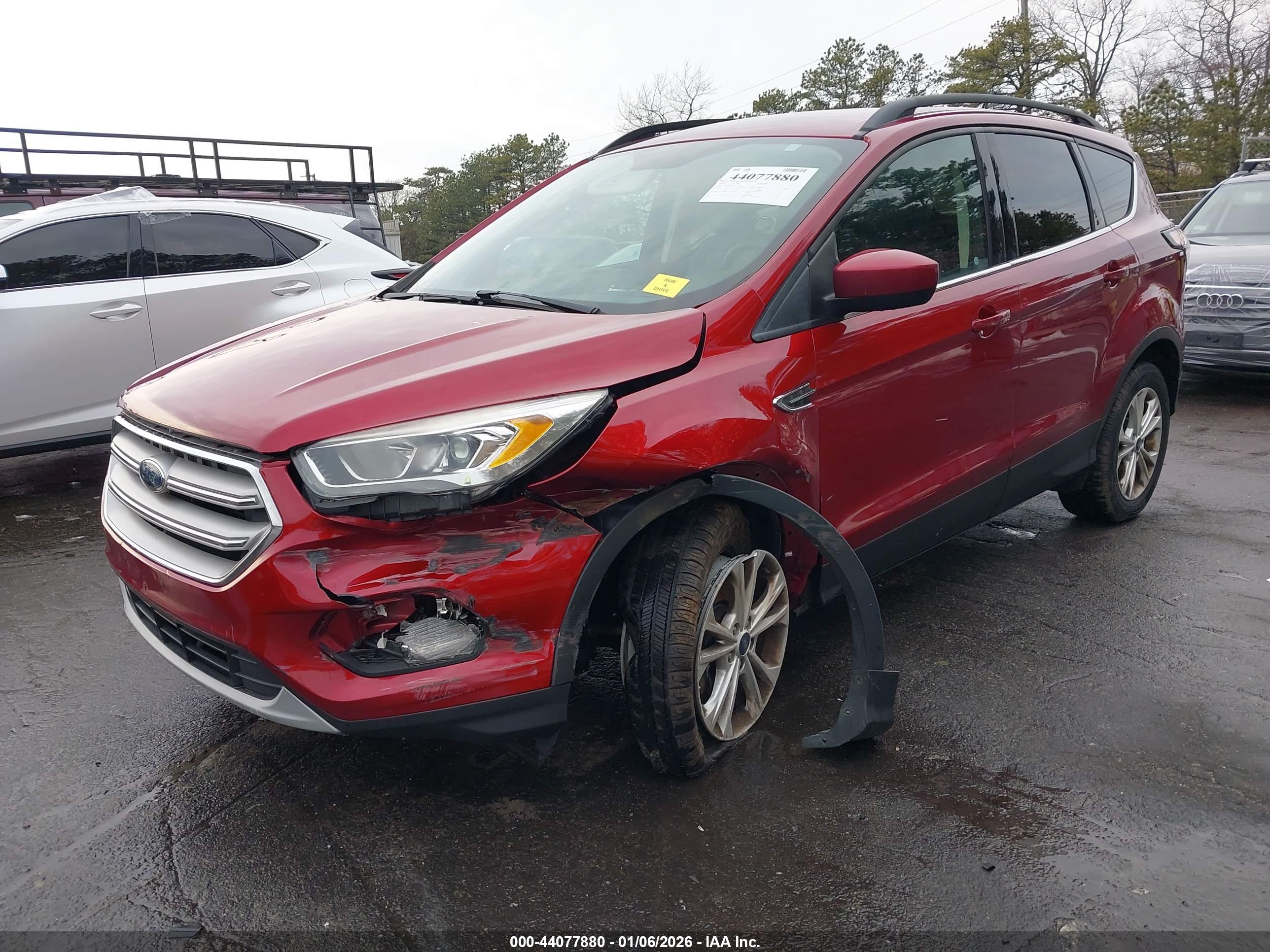 FORD ESCAPE image 2