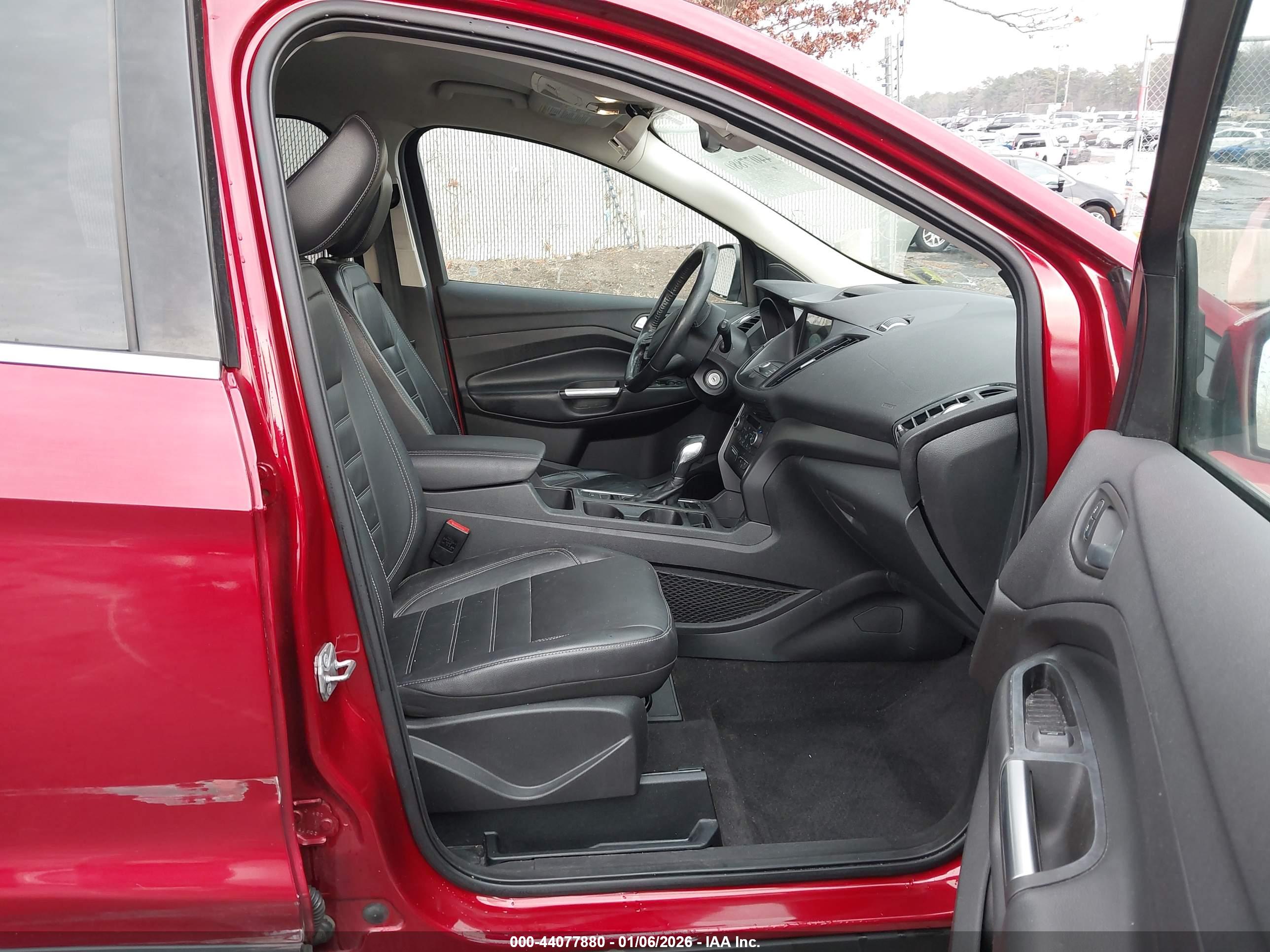 FORD ESCAPE image 5