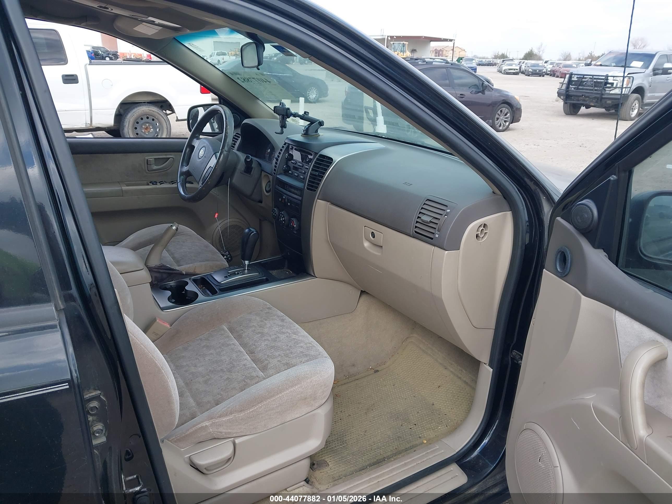 KIA SORENTO image 5