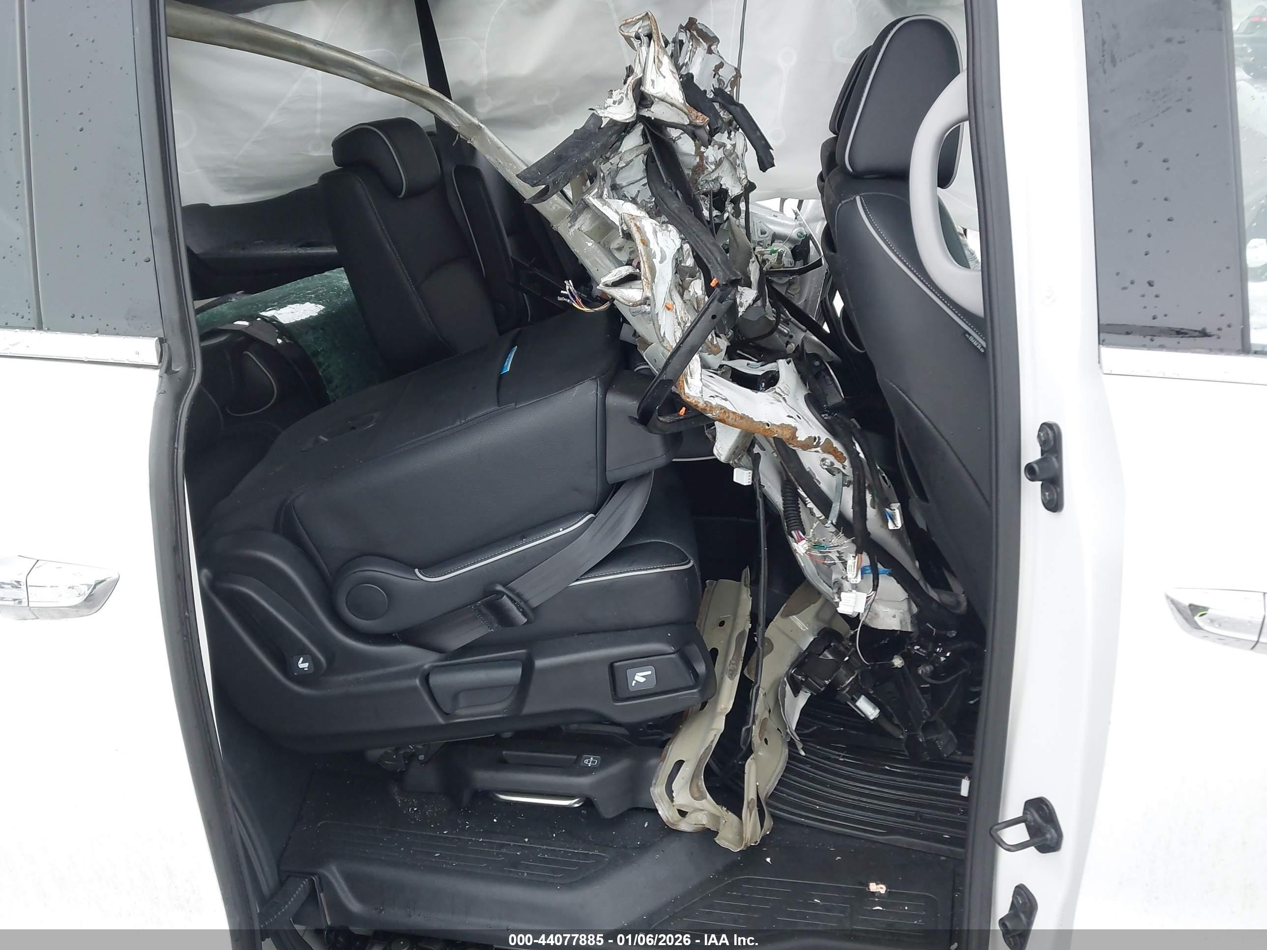 HONDA ODYSSEY image 8