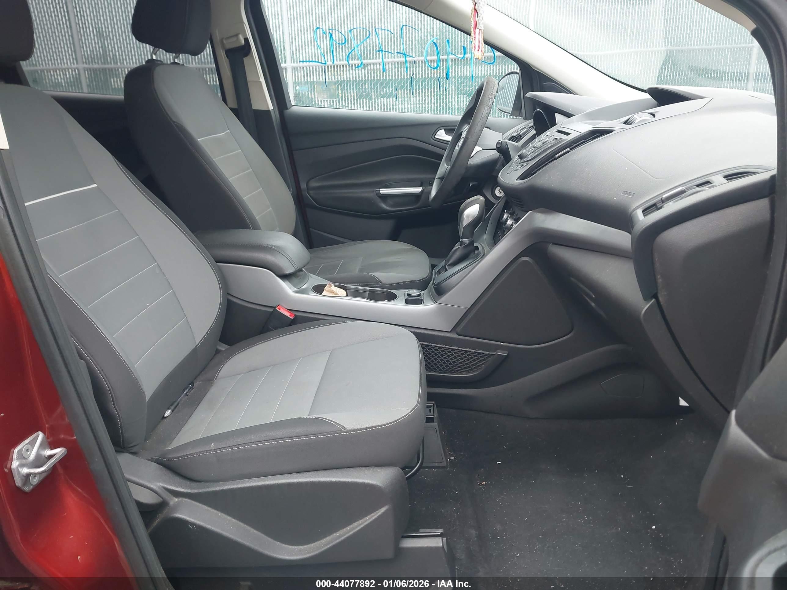 FORD ESCAPE image 5