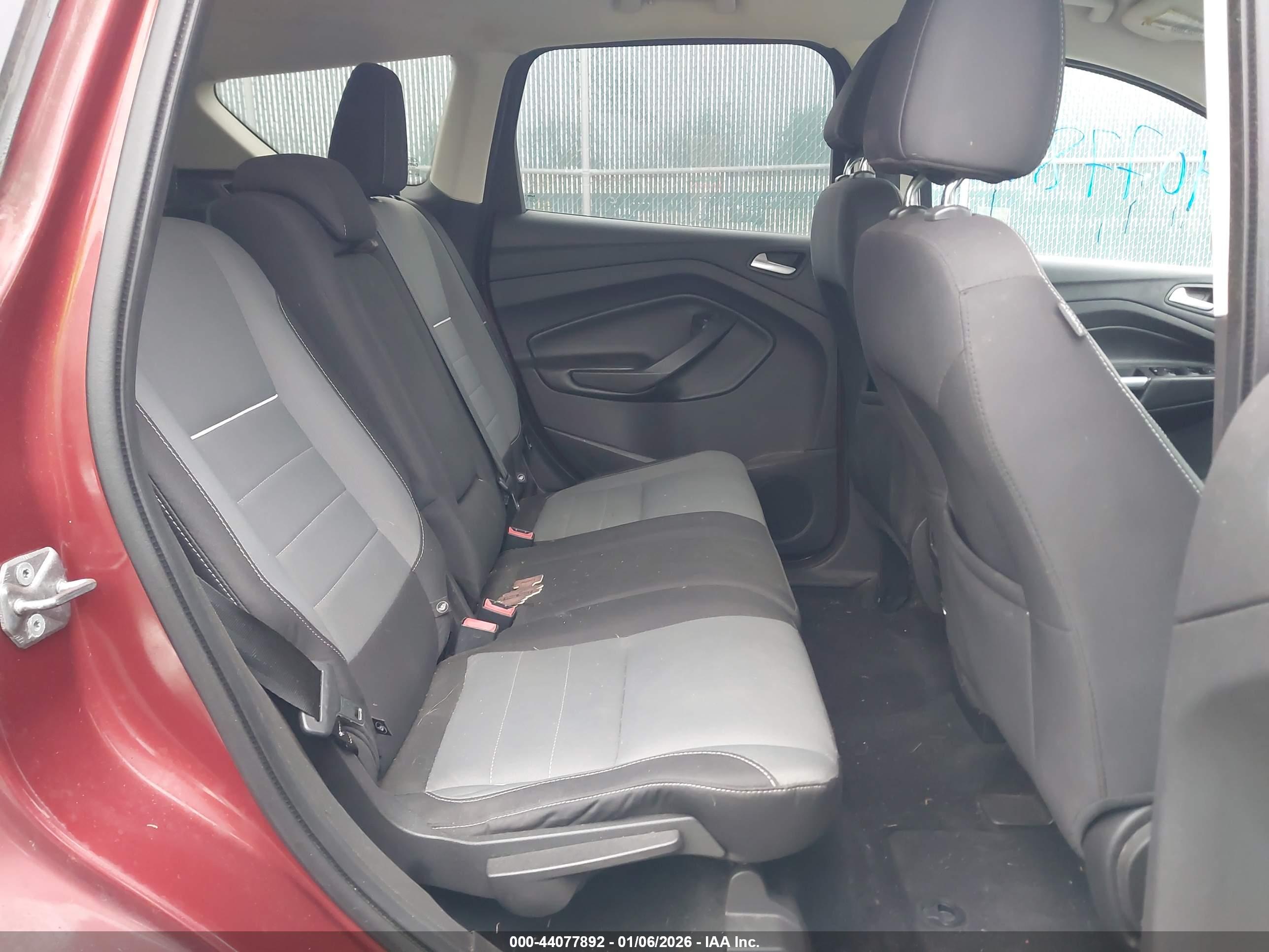 FORD ESCAPE image 8