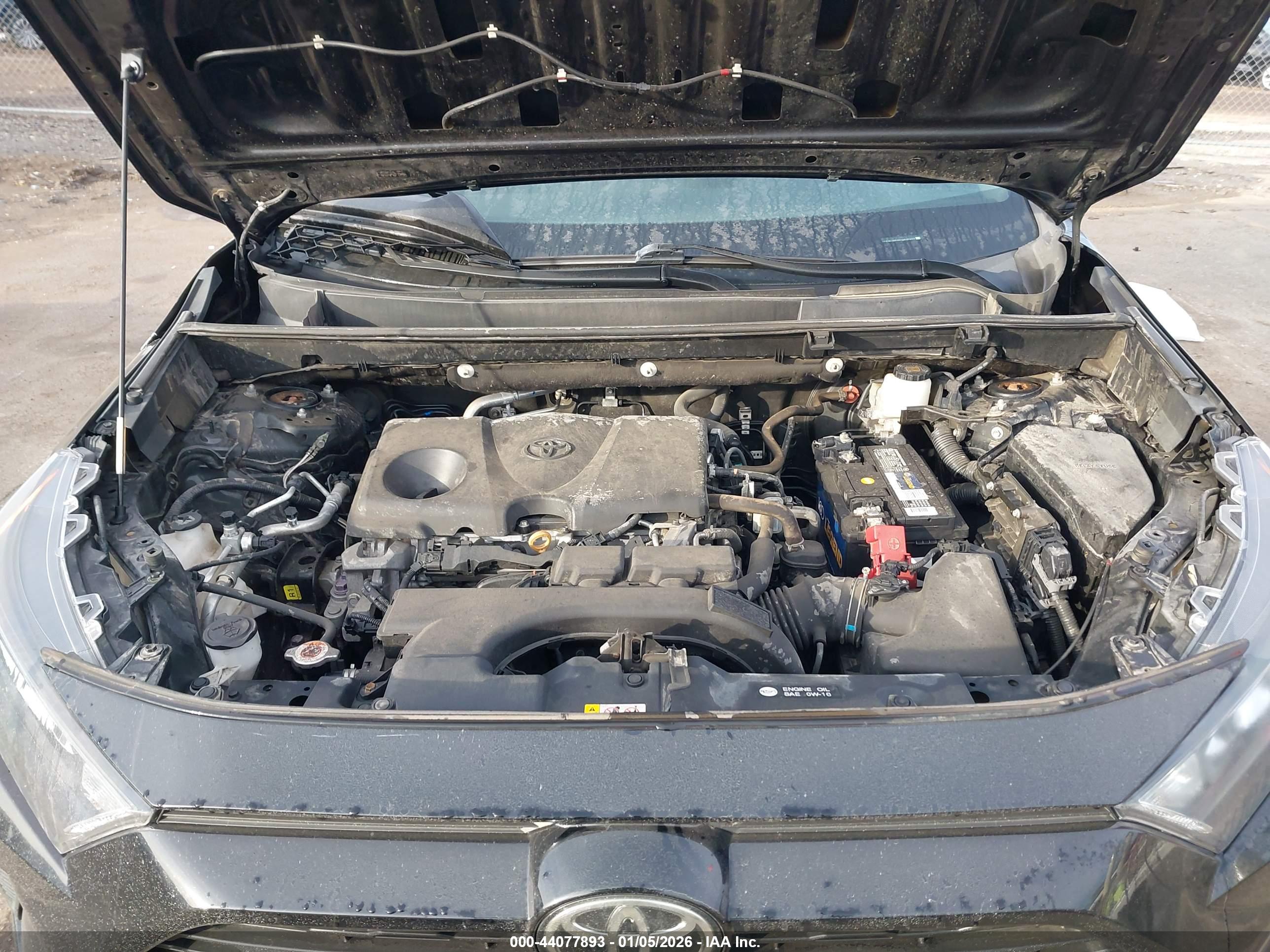 TOYOTA RAV4 image 10