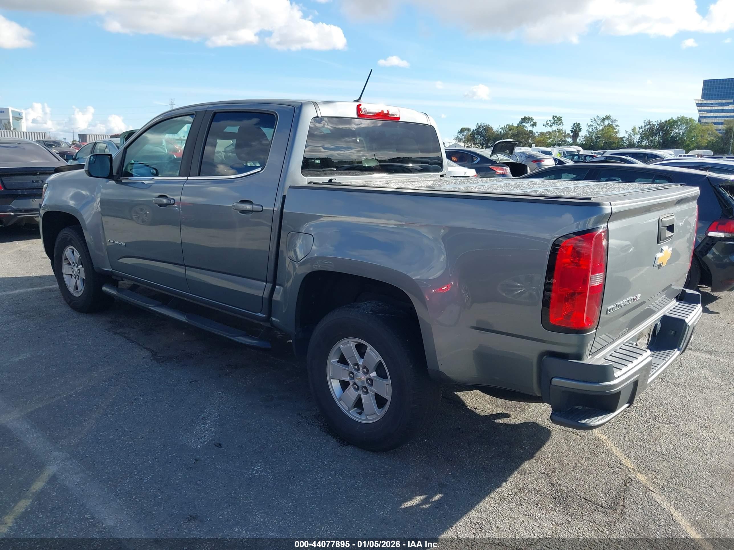 CHEVROLET COLORADO image 3