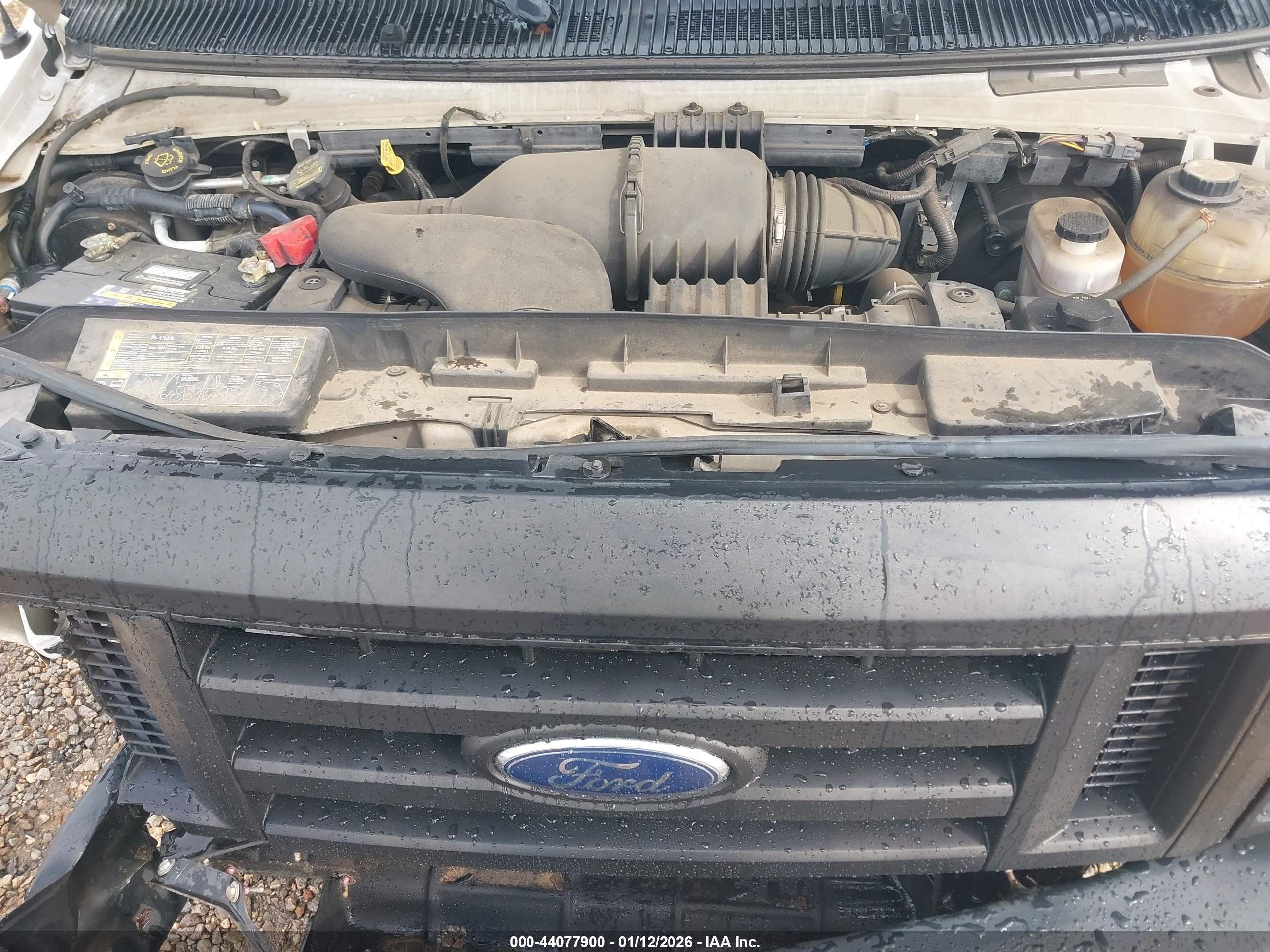 FORD E-150 image 10