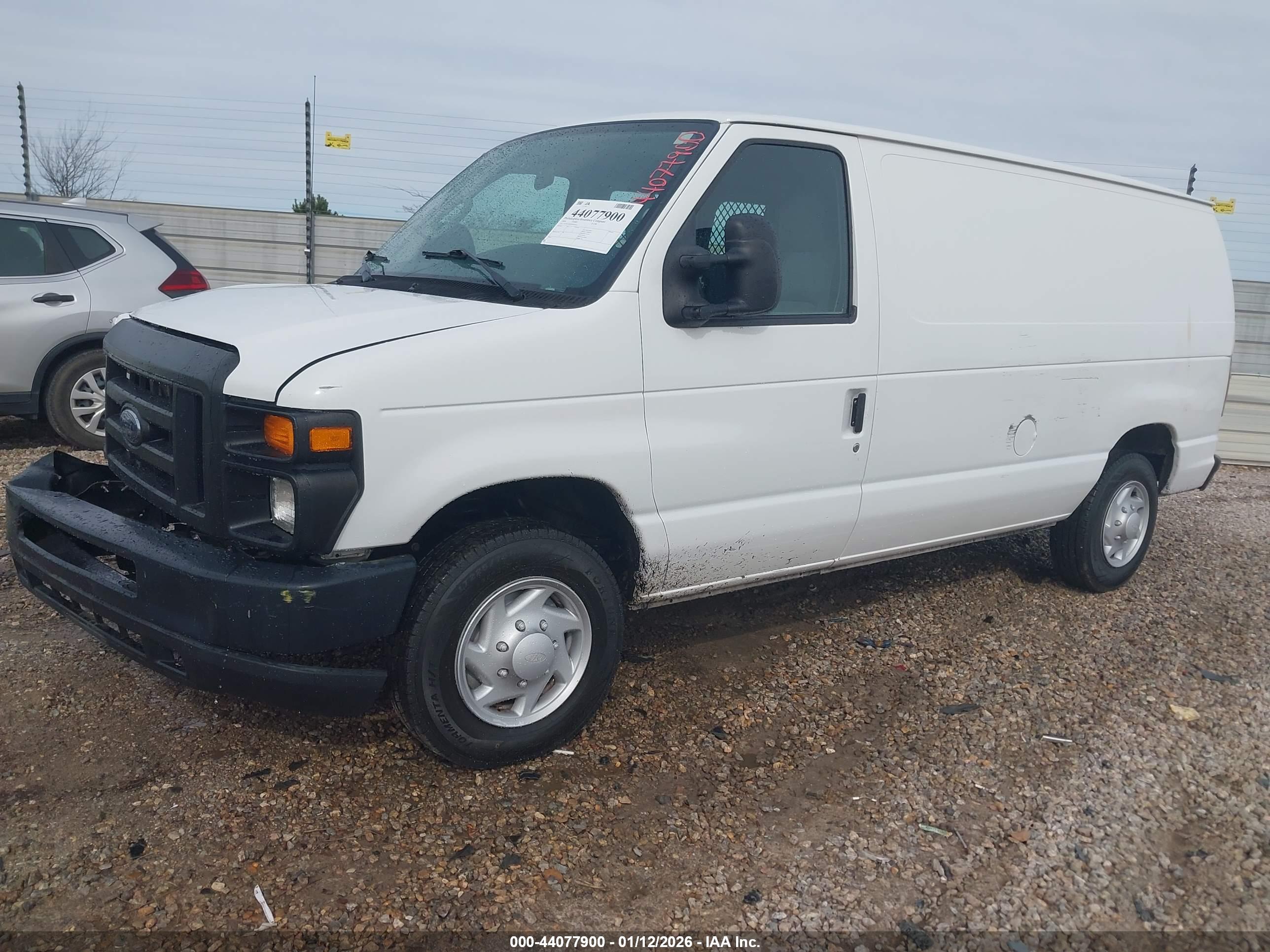 FORD E-150 image 2
