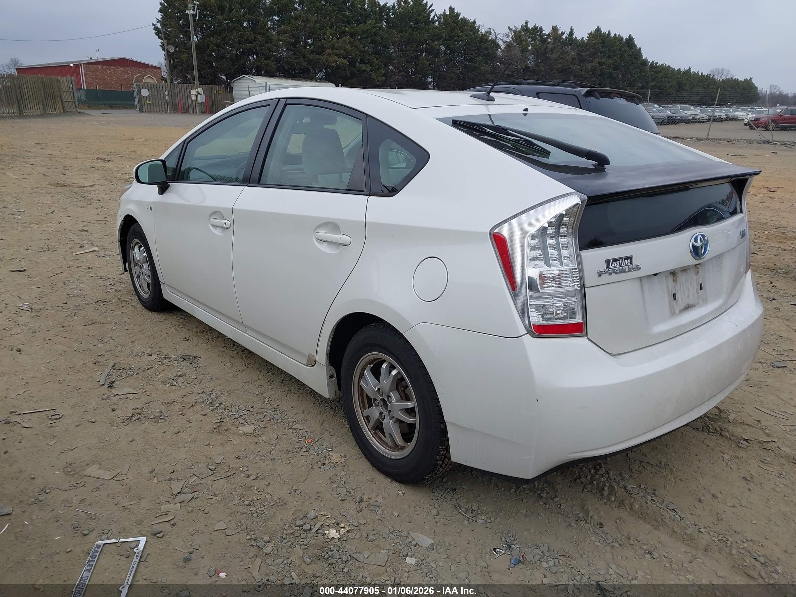 TOYOTA PRIUS image 3