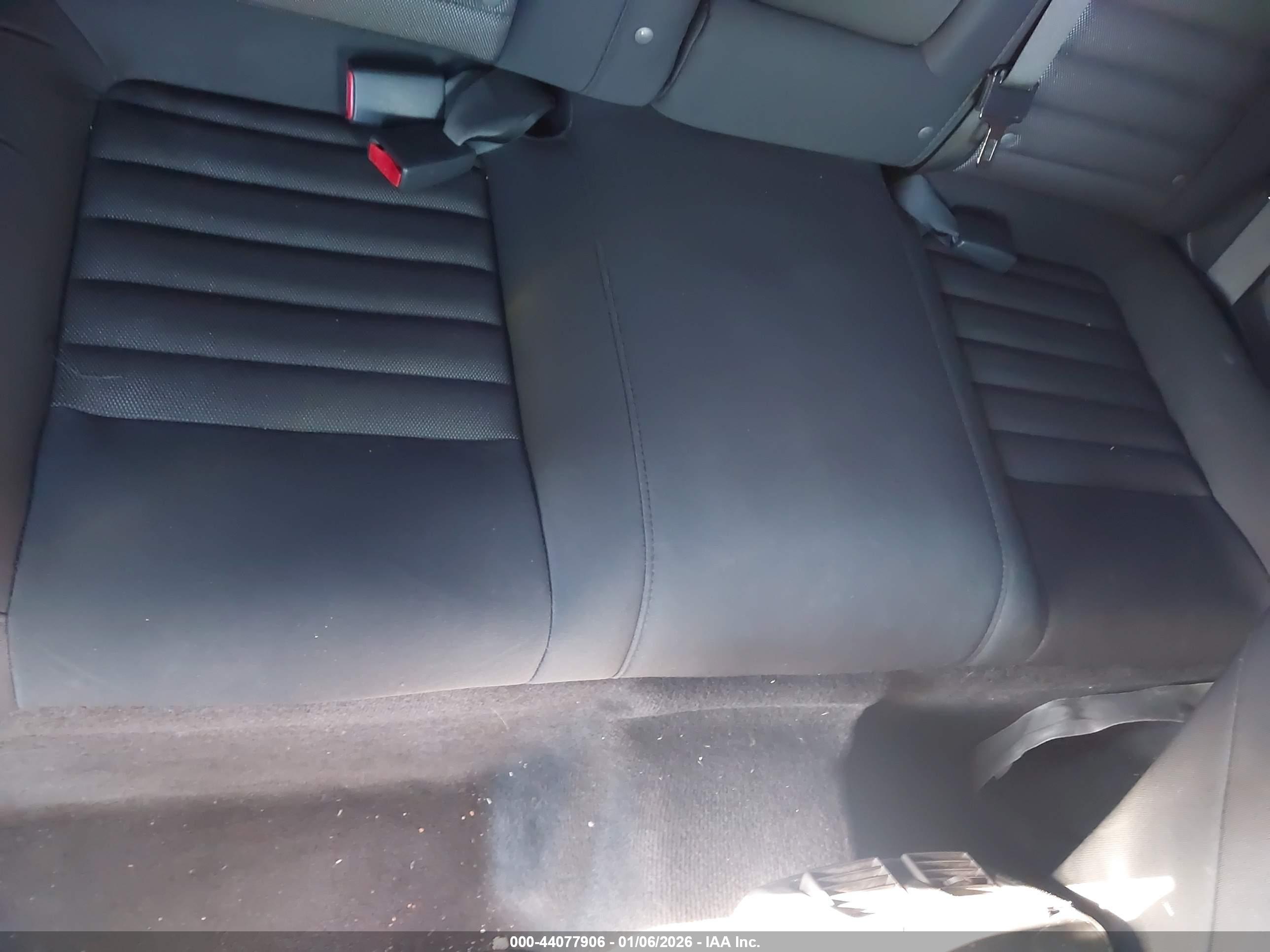 DODGE CHALLENGER image 8