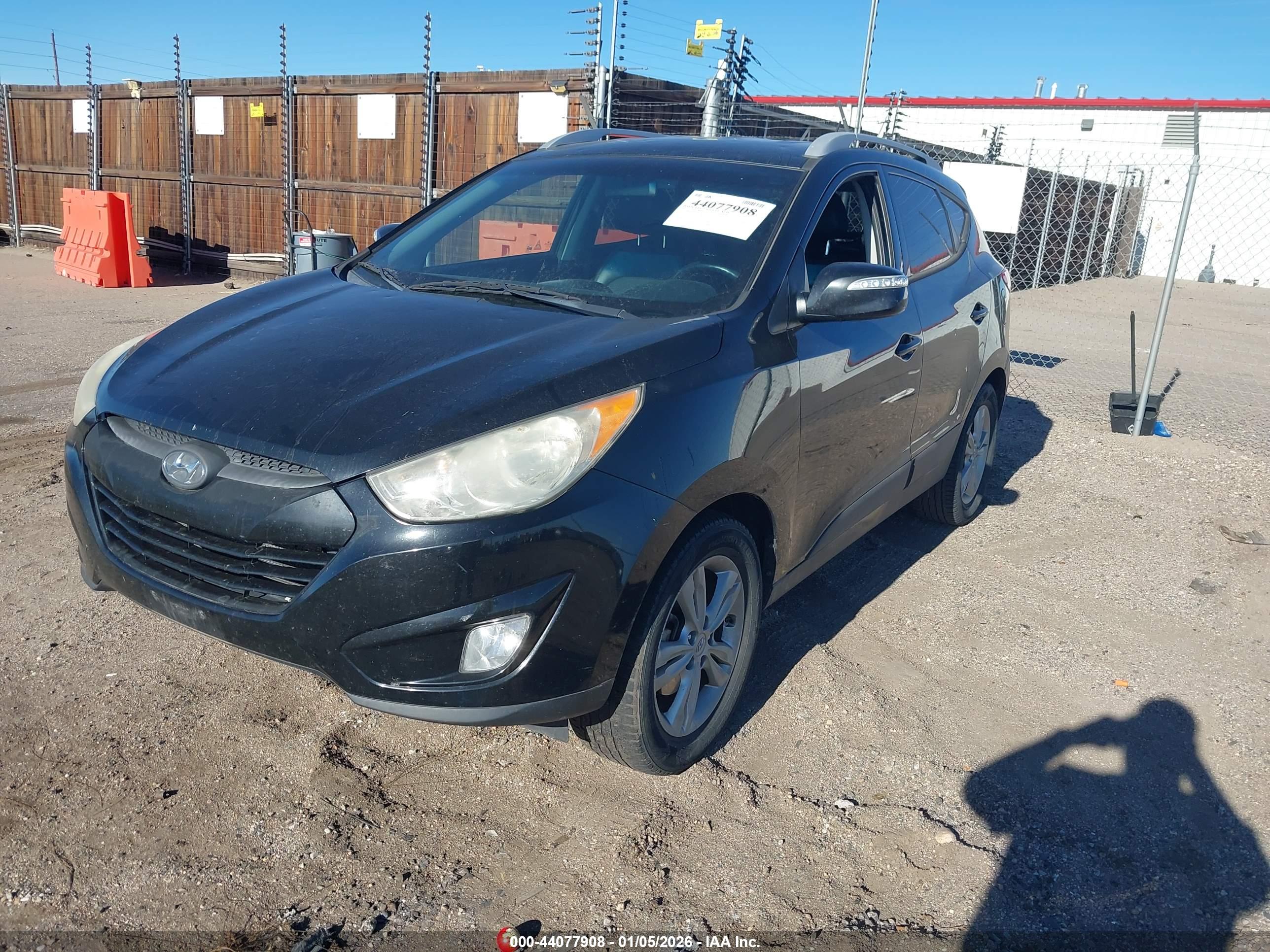 HYUNDAI TUCSON image 2