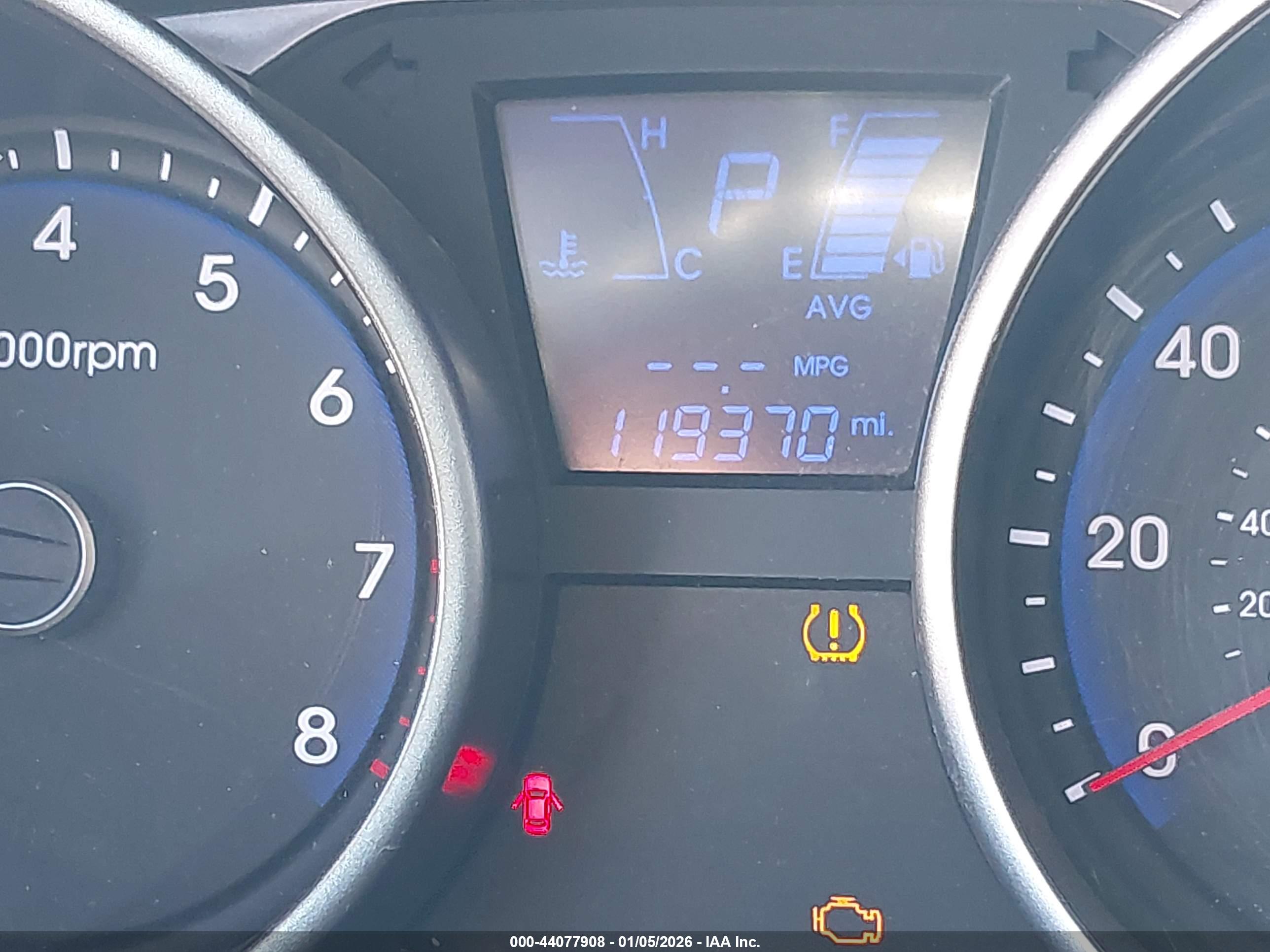 HYUNDAI TUCSON image 7