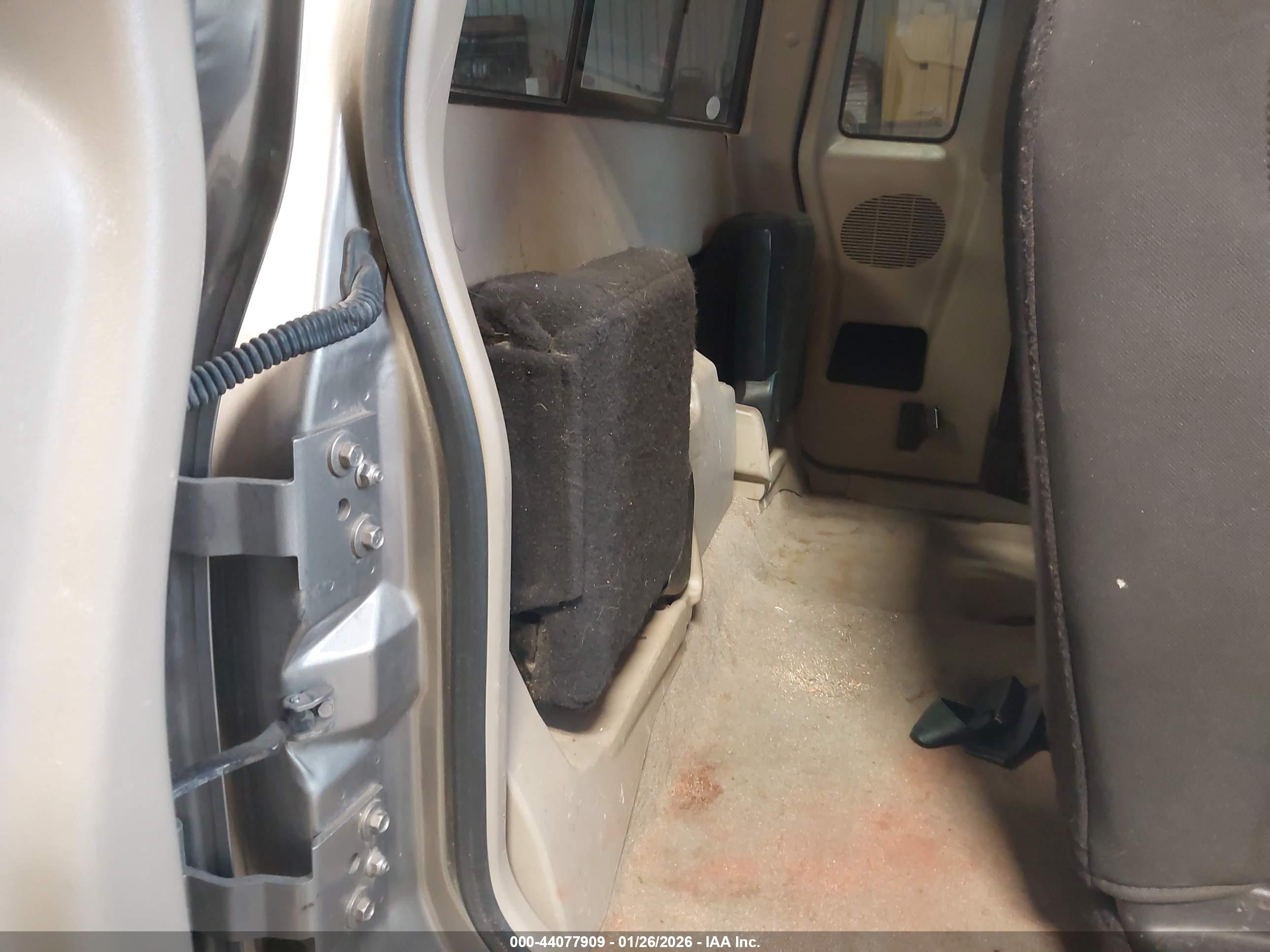 FORD RANGER image 8