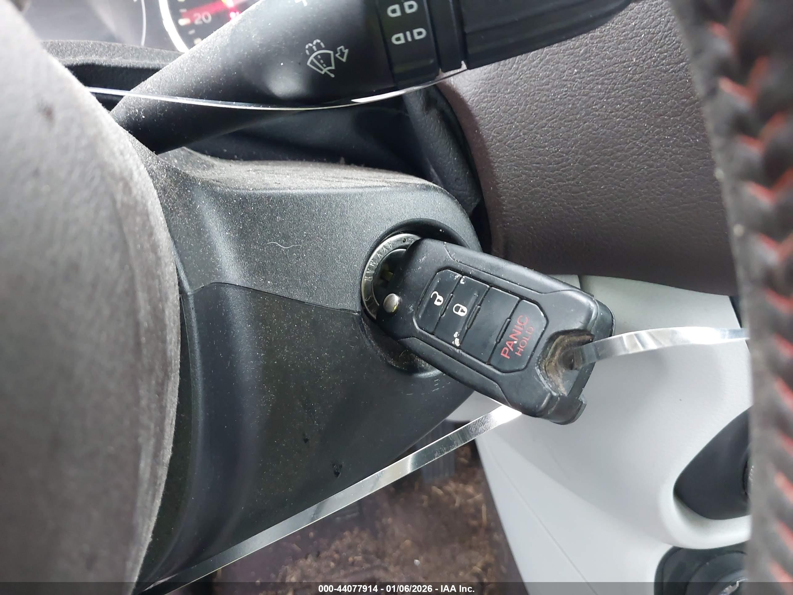 JEEP RENEGADE image 11