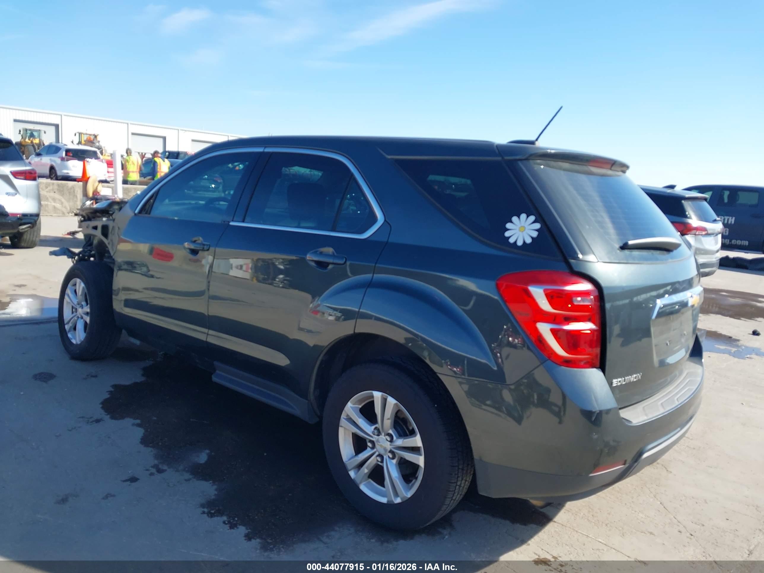 CHEVROLET EQUINOX image 3