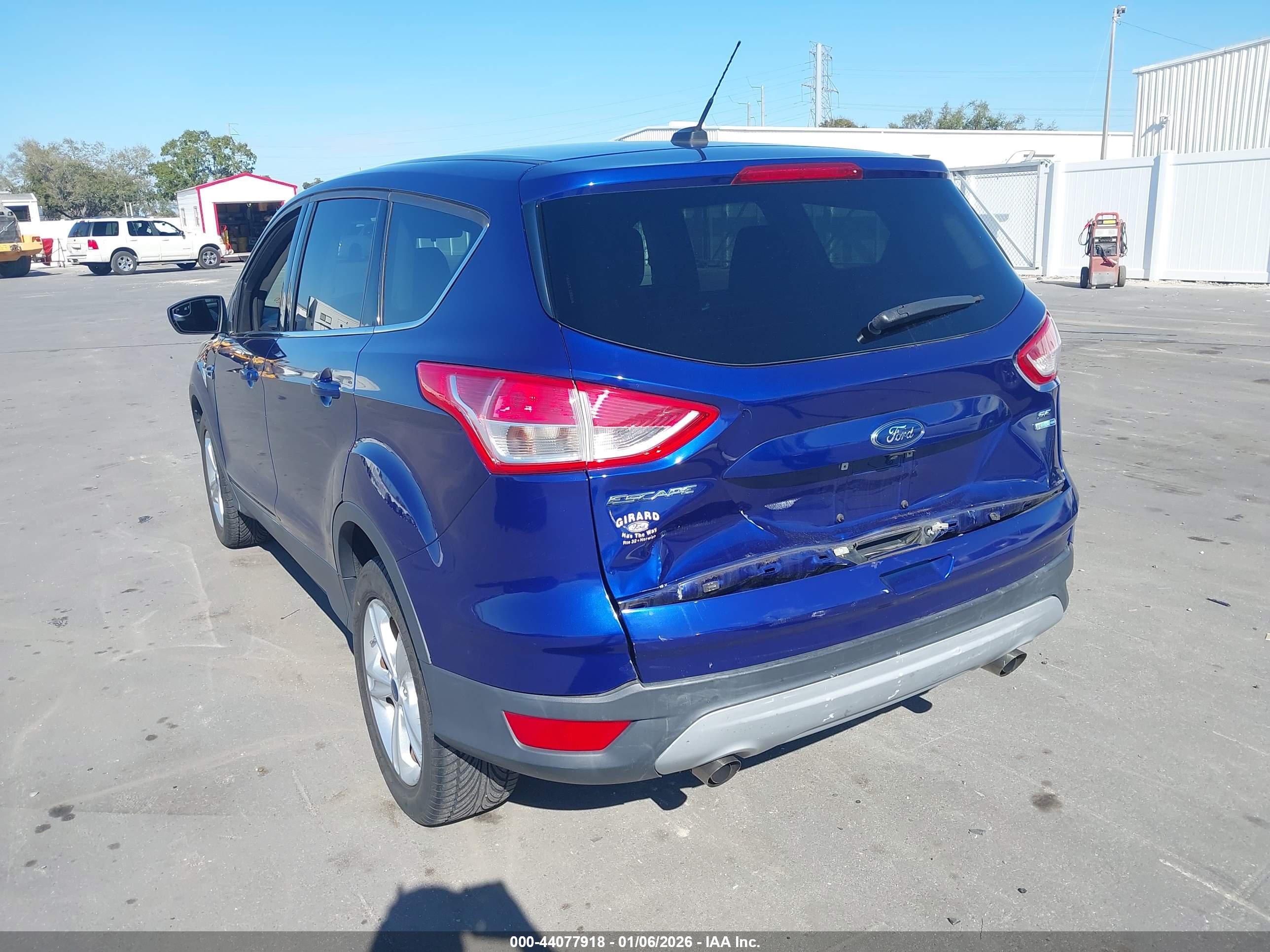 FORD ESCAPE image 3
