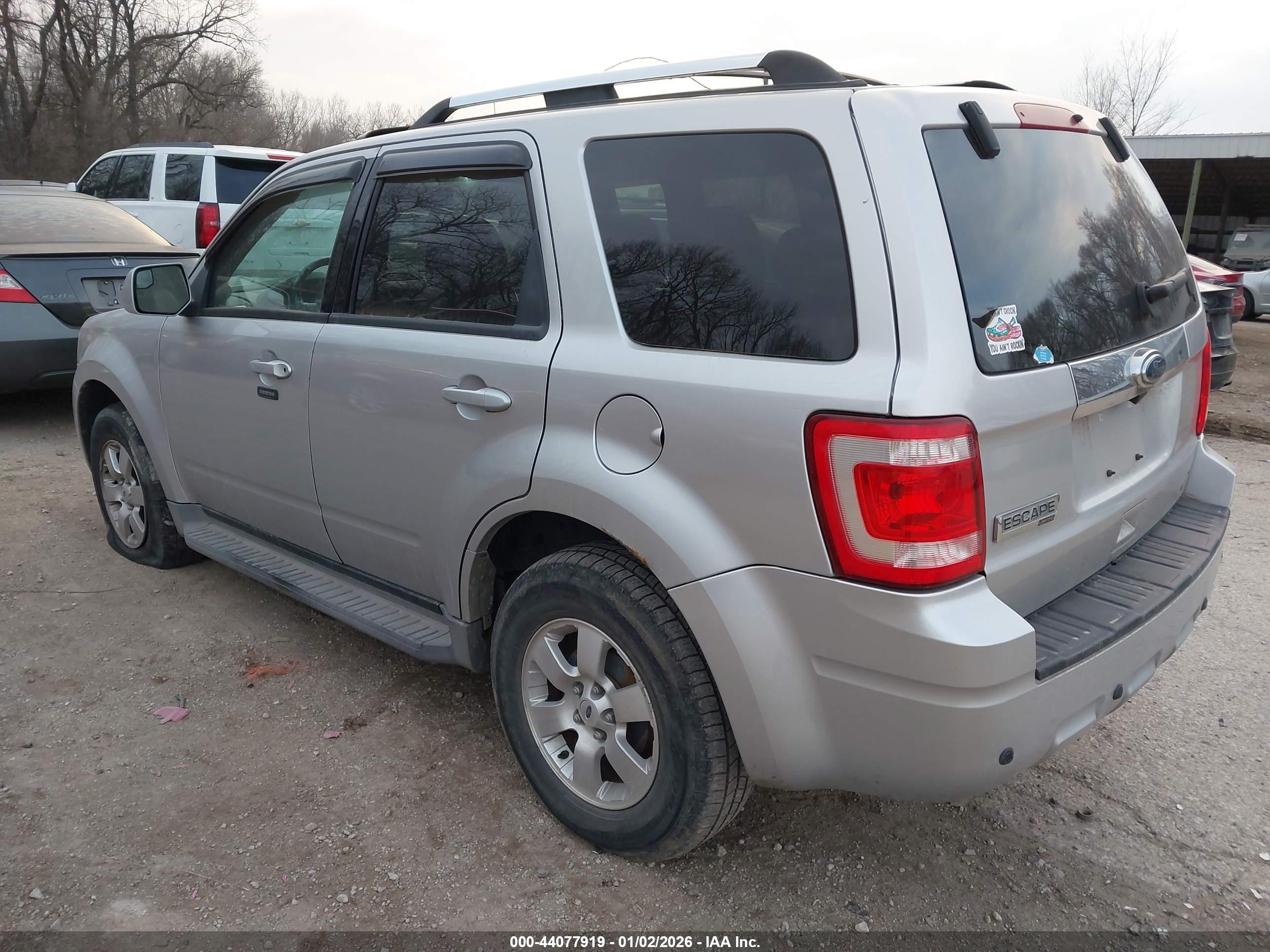 FORD ESCAPE image 3