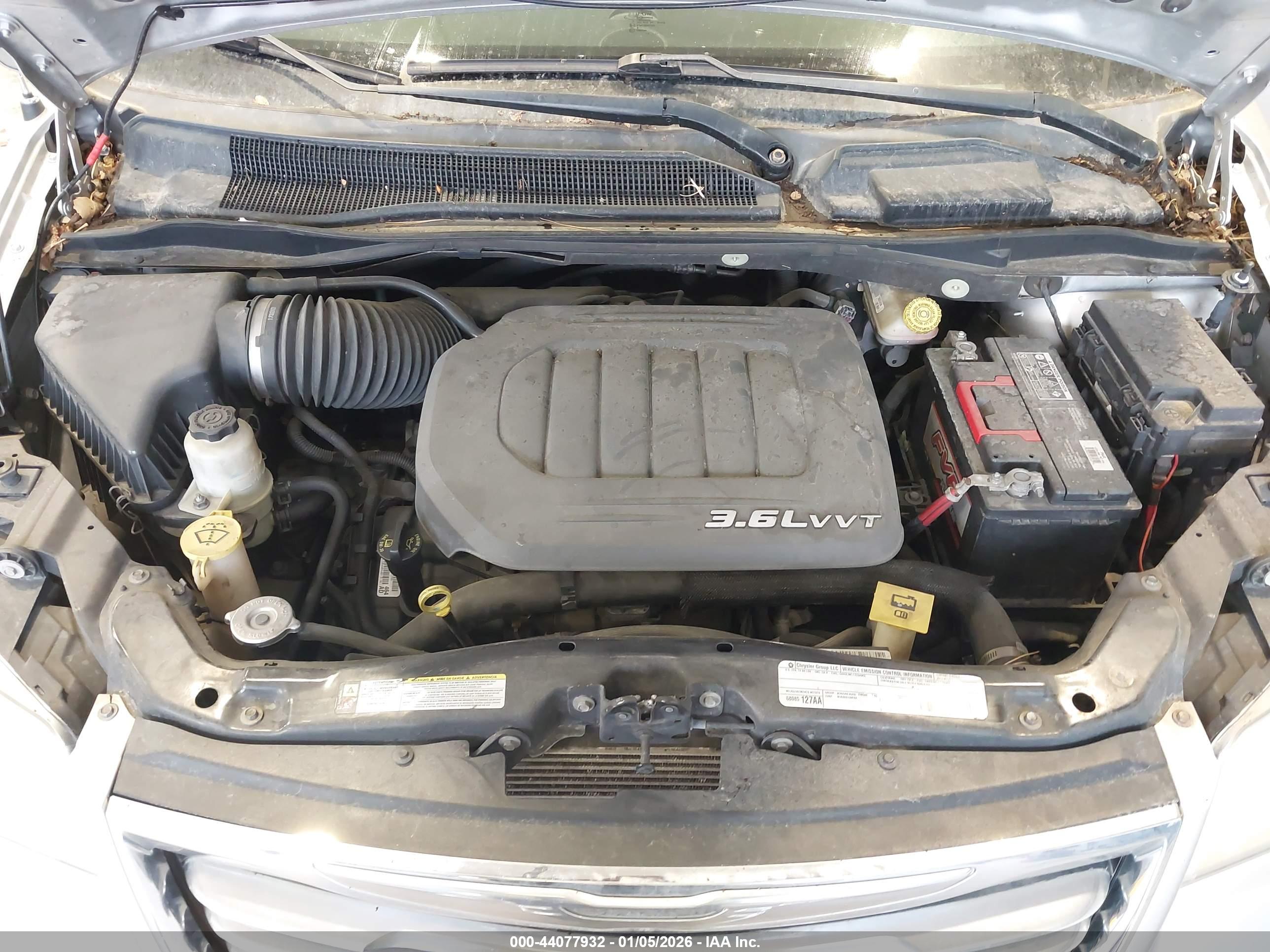 CHRYSLER TOWN image 10