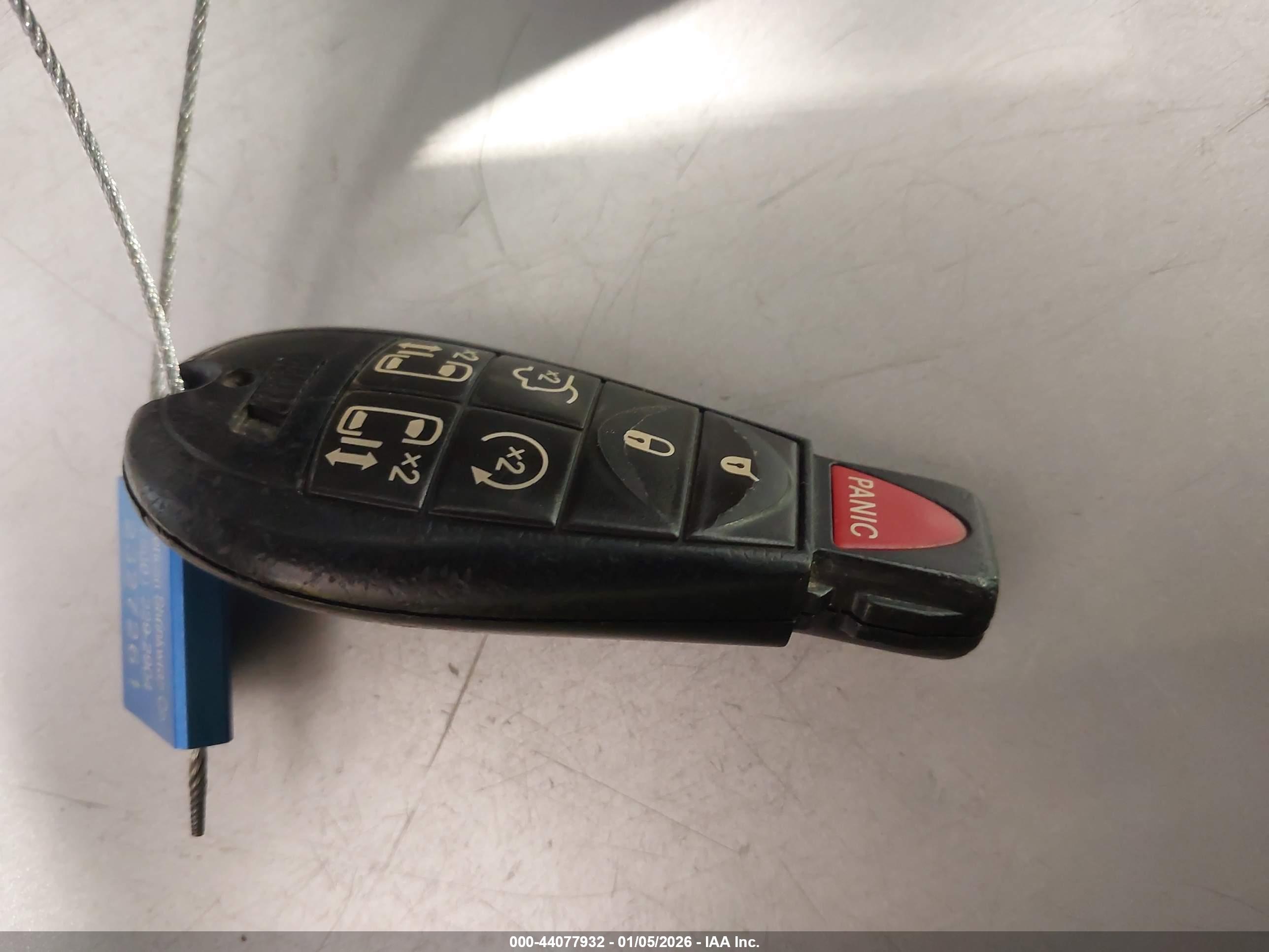 CHRYSLER TOWN image 11