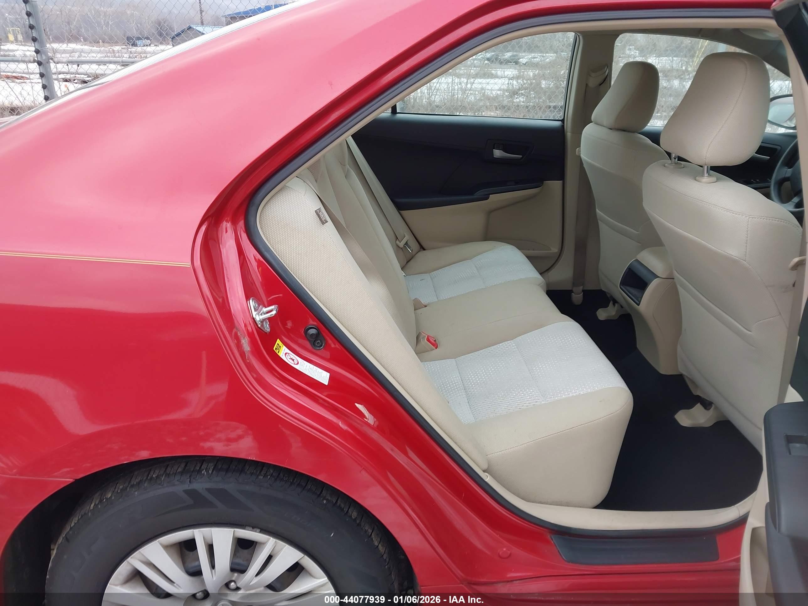 TOYOTA CAMRY image 8
