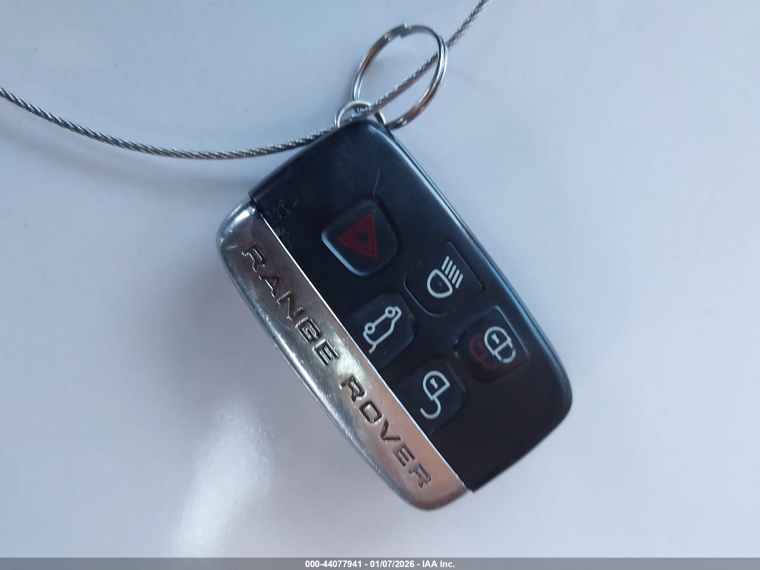 LAND ROVER image 11
