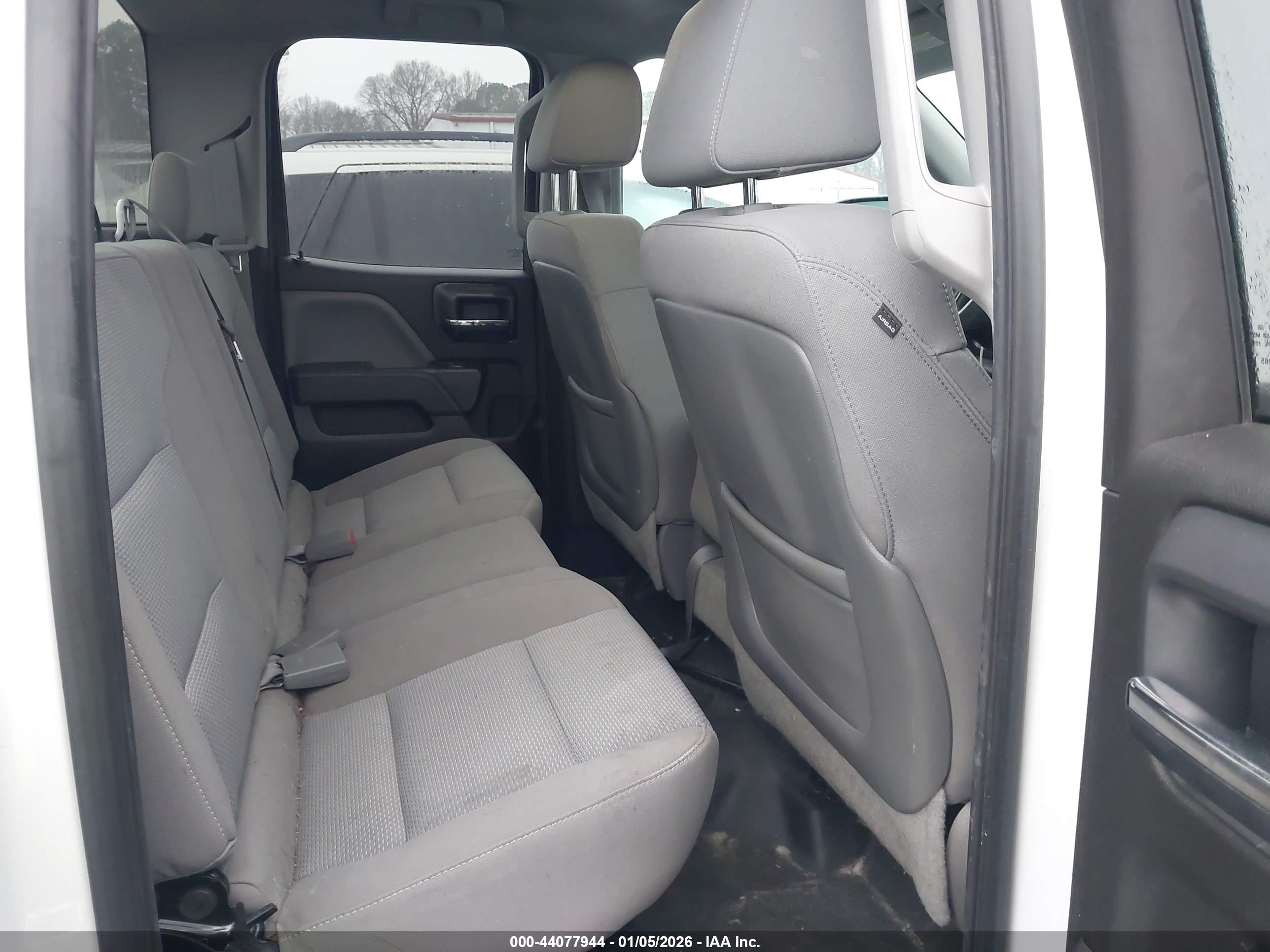 CHEVROLET SILVERADO image 8