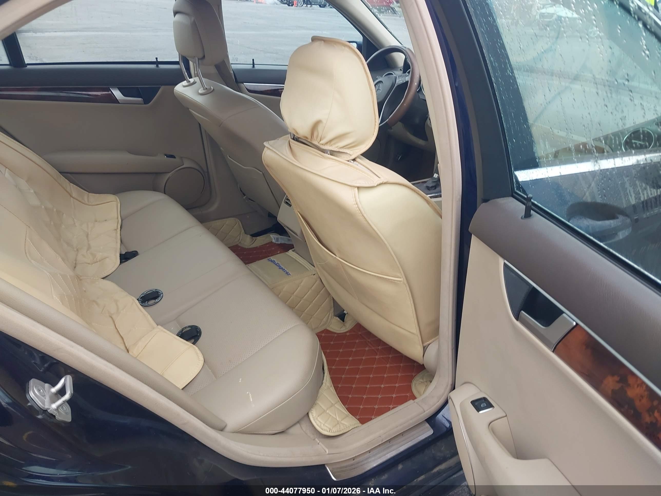 MERCEDES-BENZ C image 8