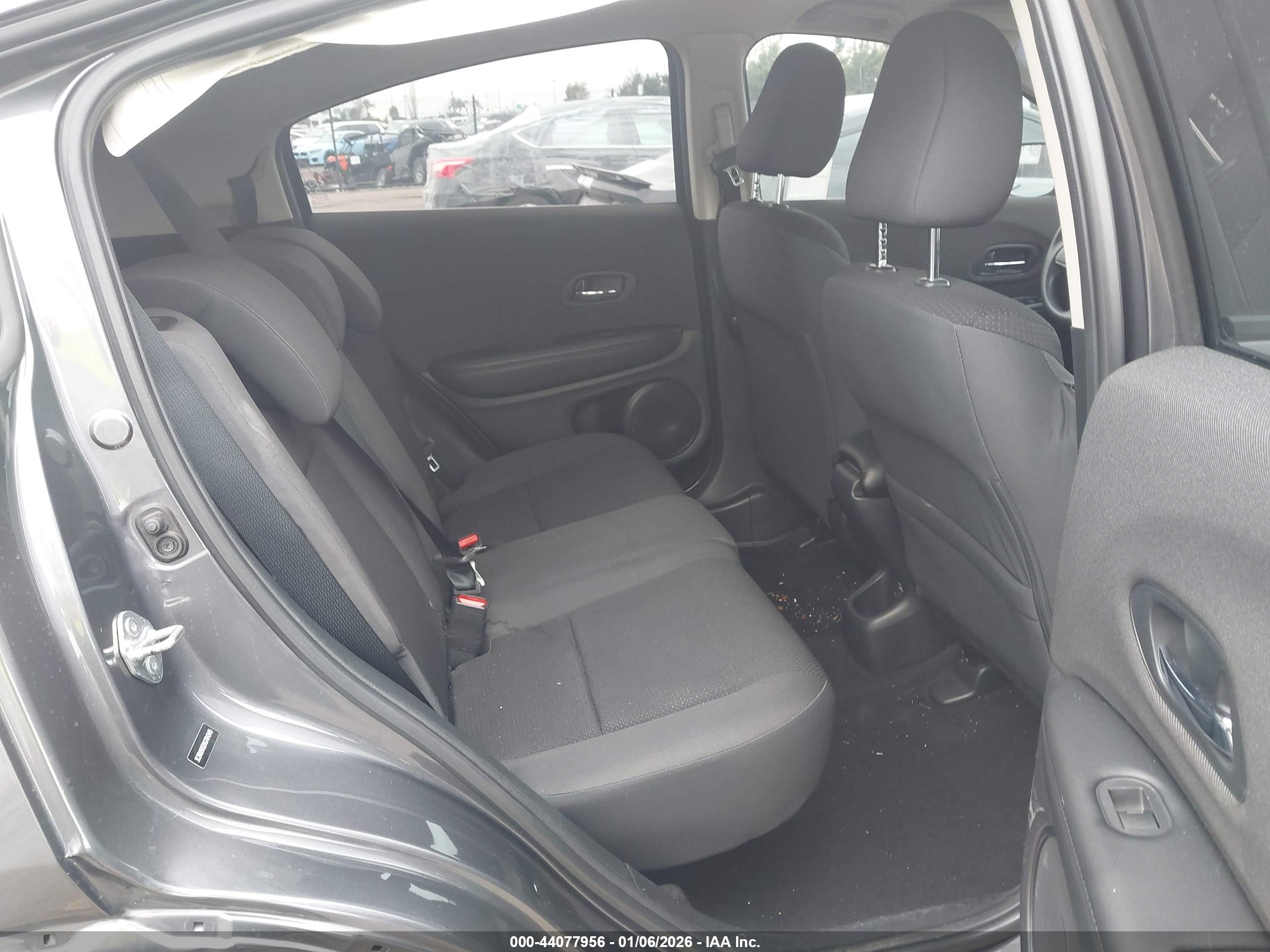 HONDA HR-V image 8