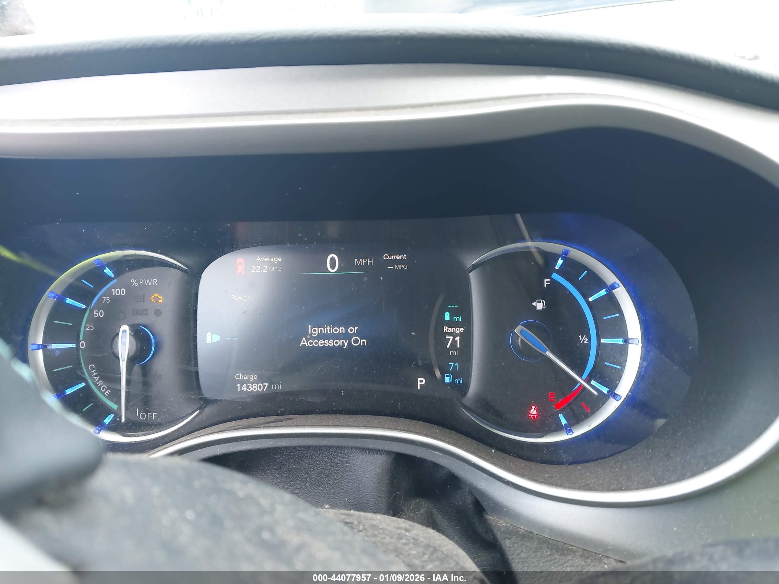 CHRYSLER PACIFICA image 7