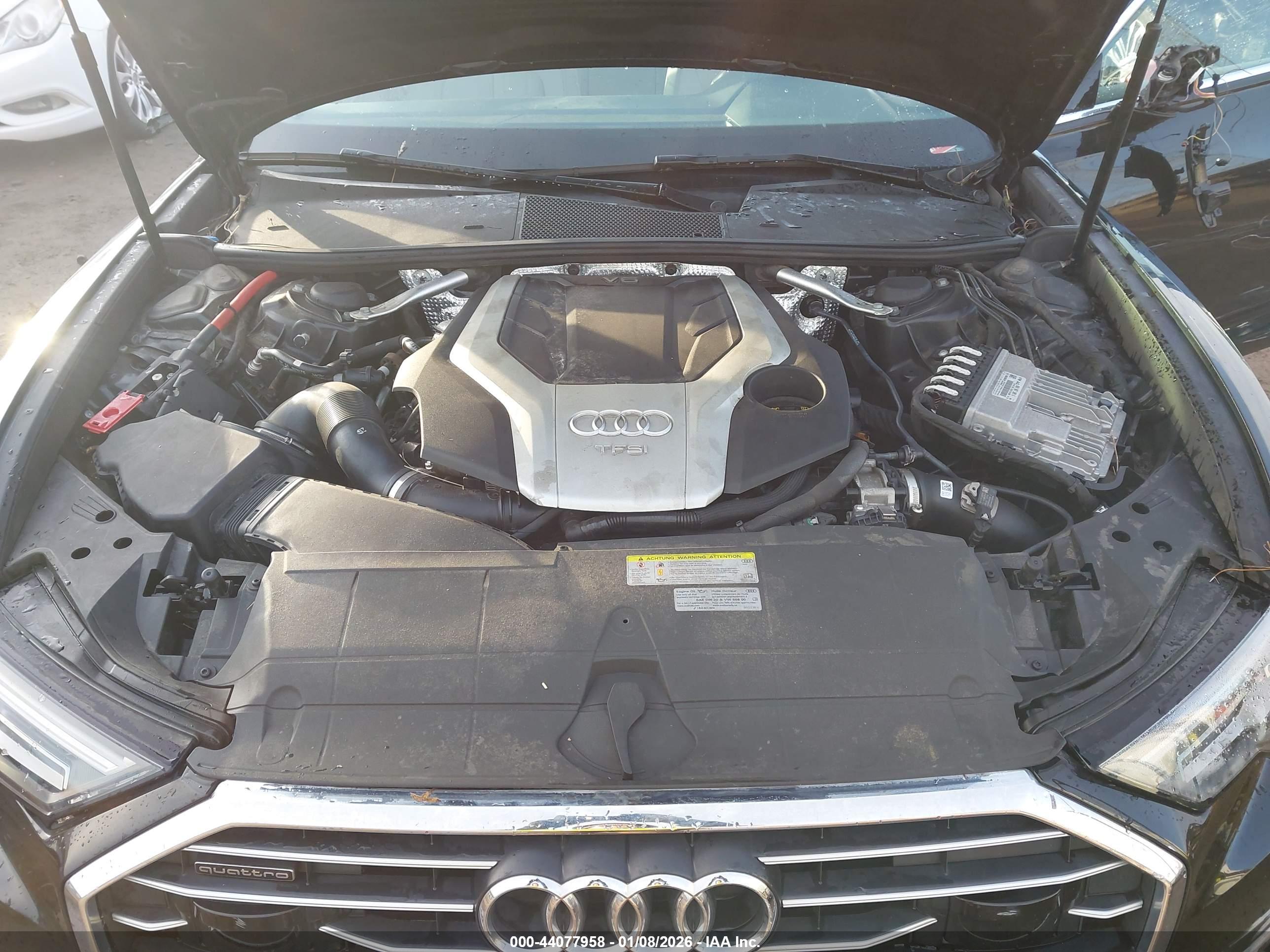 AUDI A6 image 10