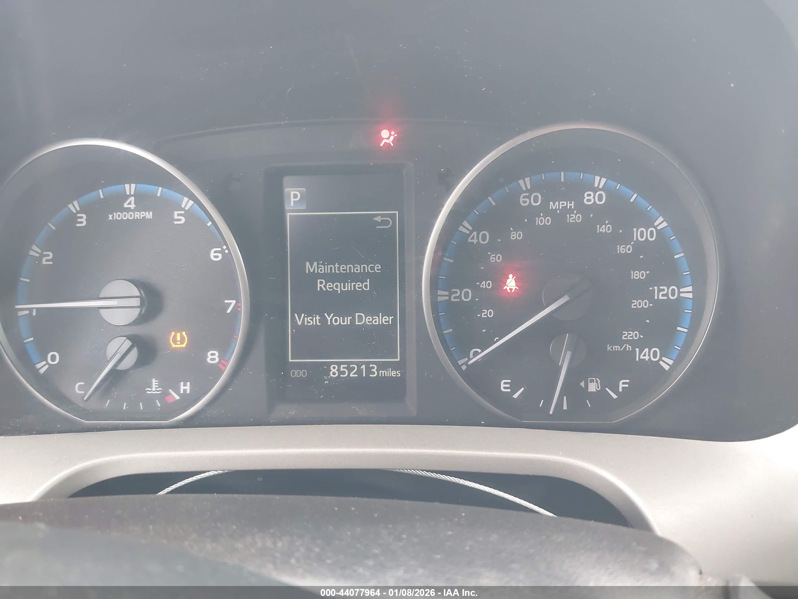 TOYOTA RAV4 image 7