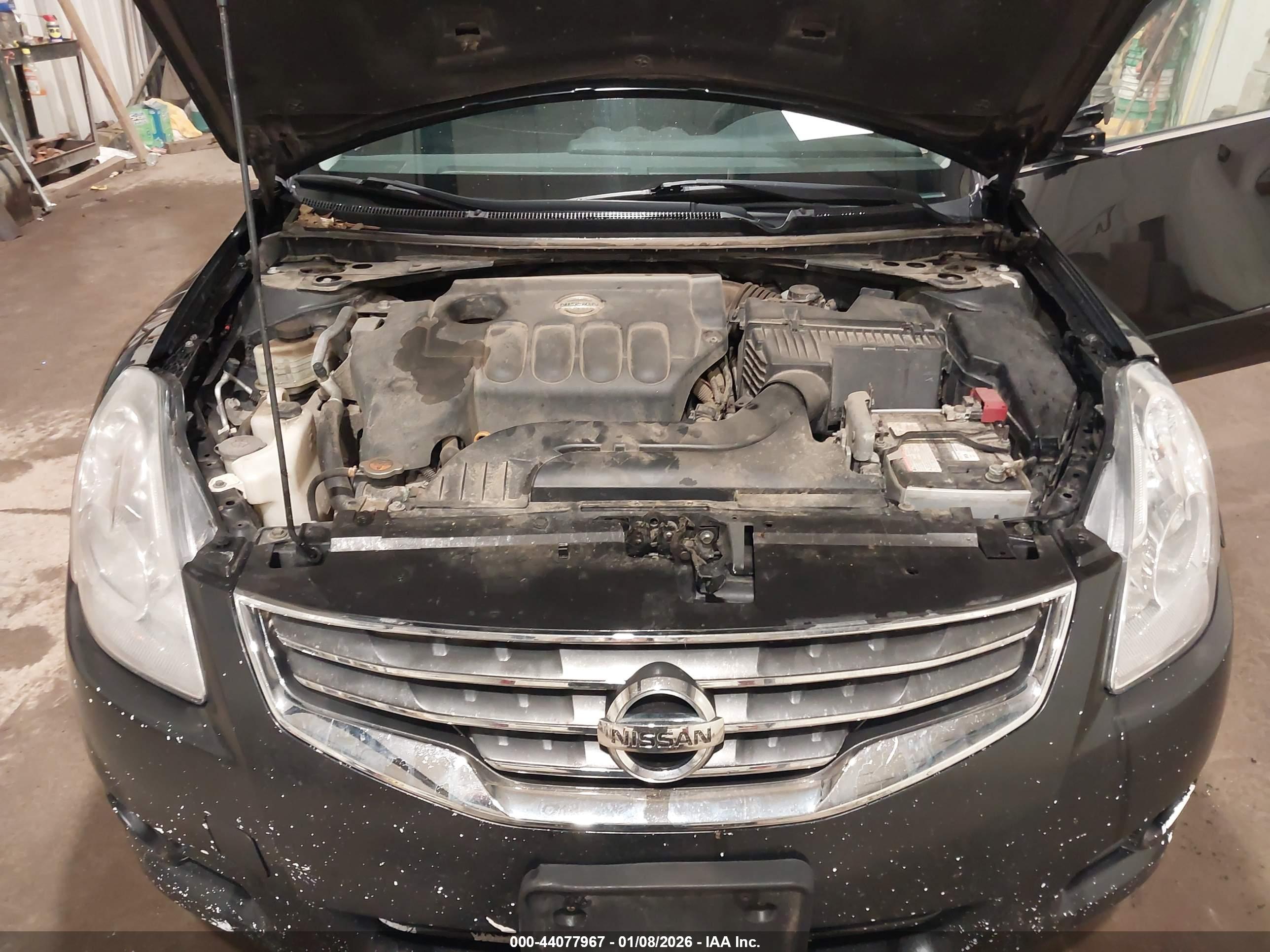 NISSAN ALTIMA image 10