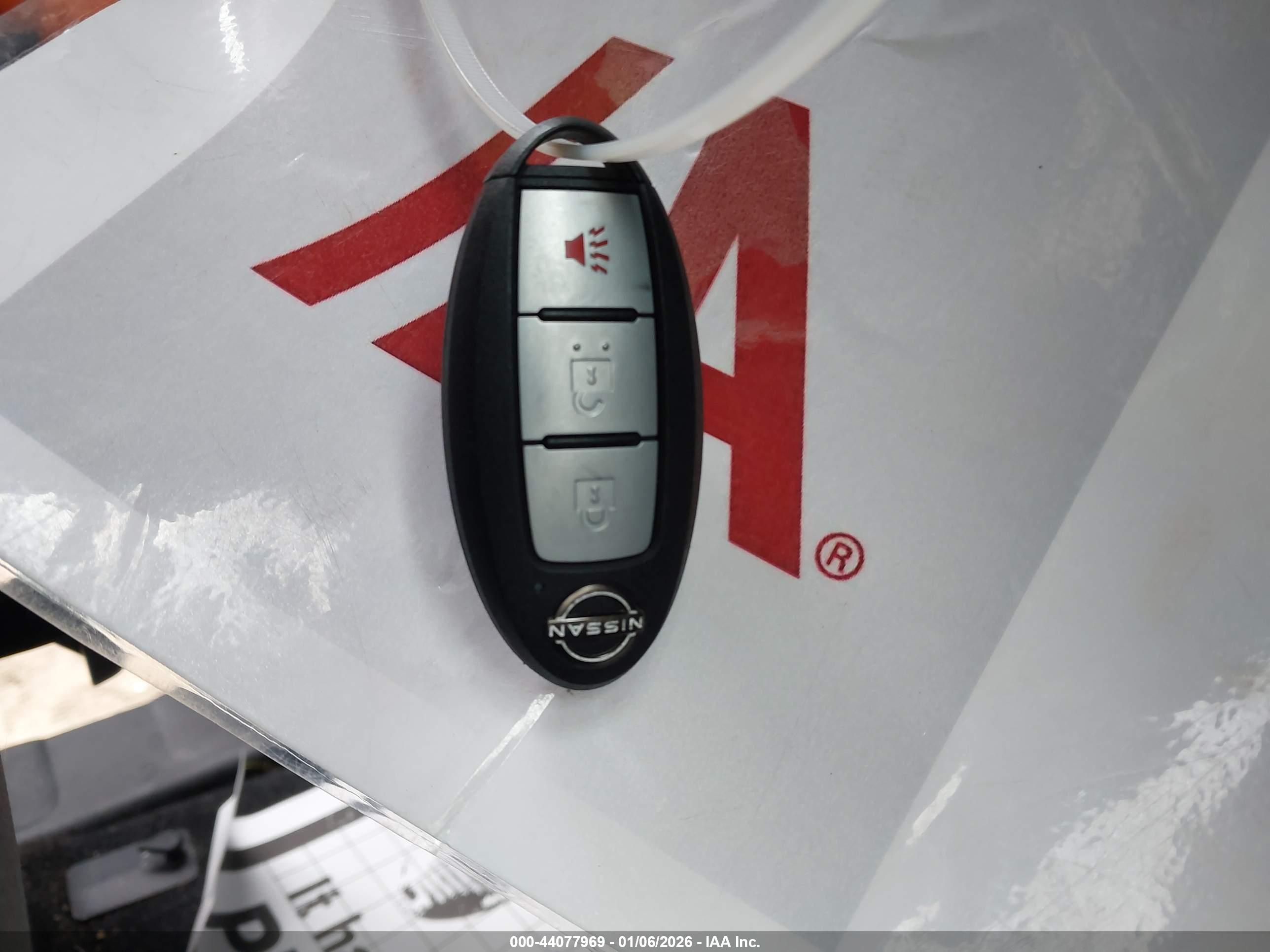 NISSAN FRONTIER image 11