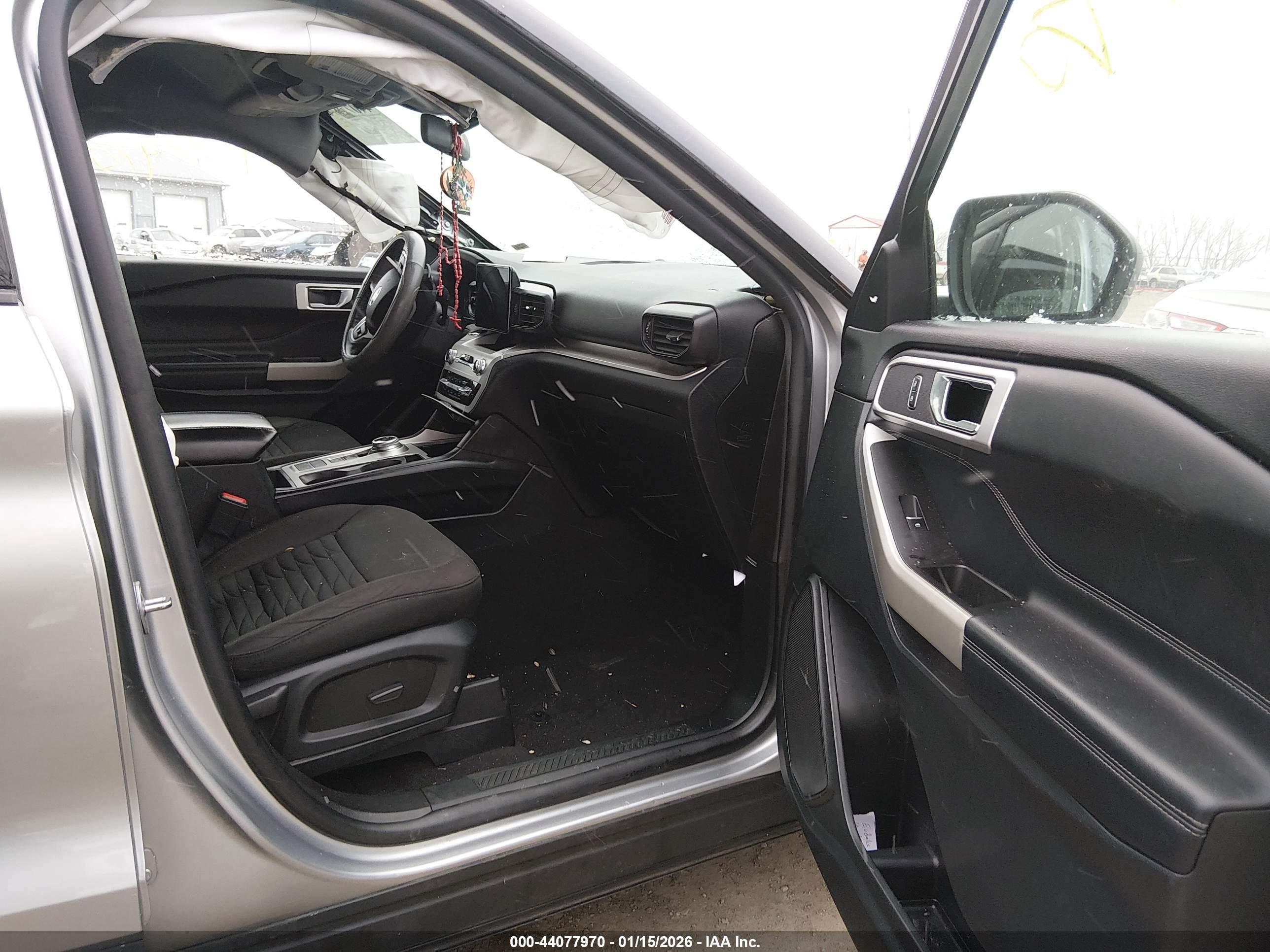 FORD EXPLORER image 5