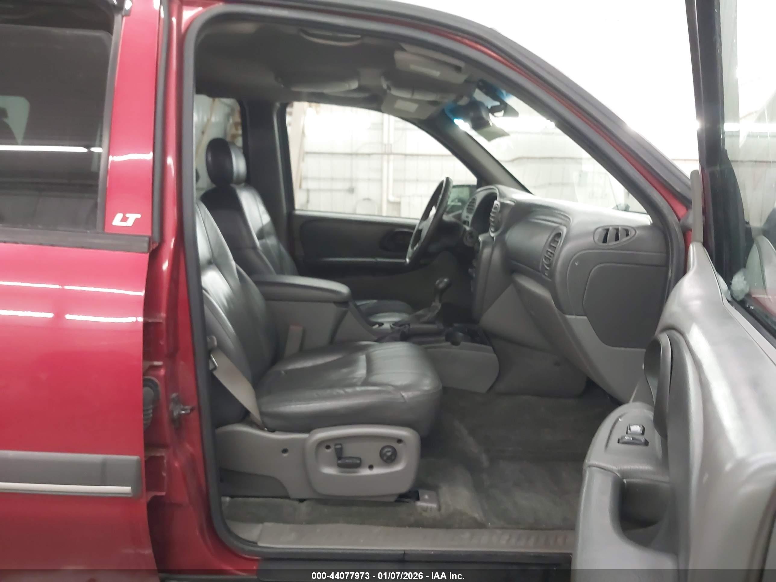 CHEVROLET TRAILBLAZER image 5