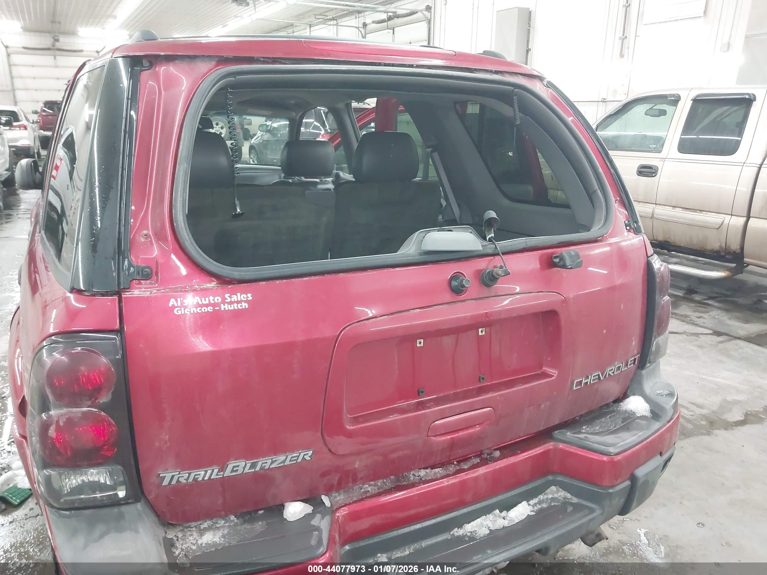 CHEVROLET TRAILBLAZER image 6