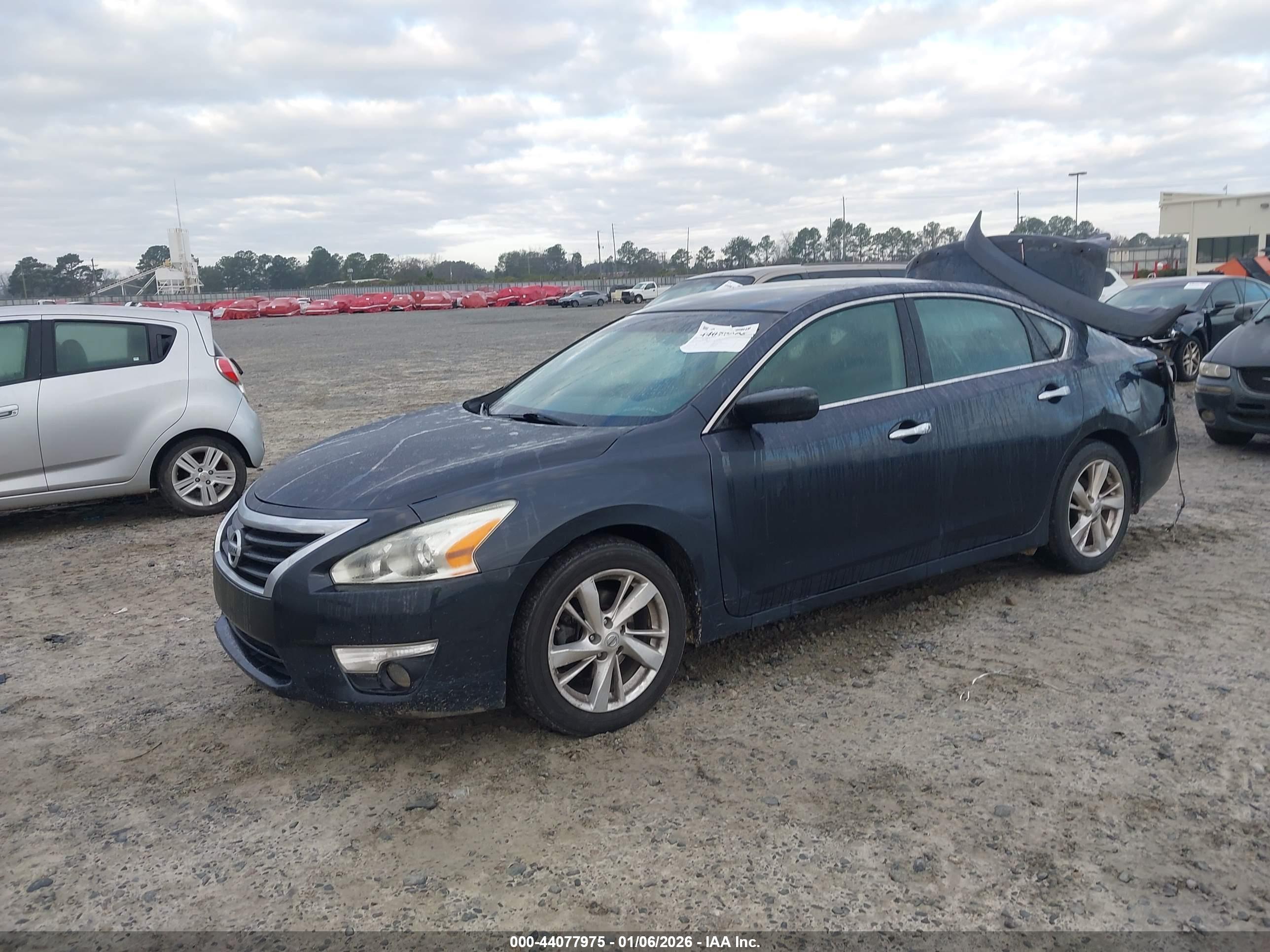 NISSAN ALTIMA image 2