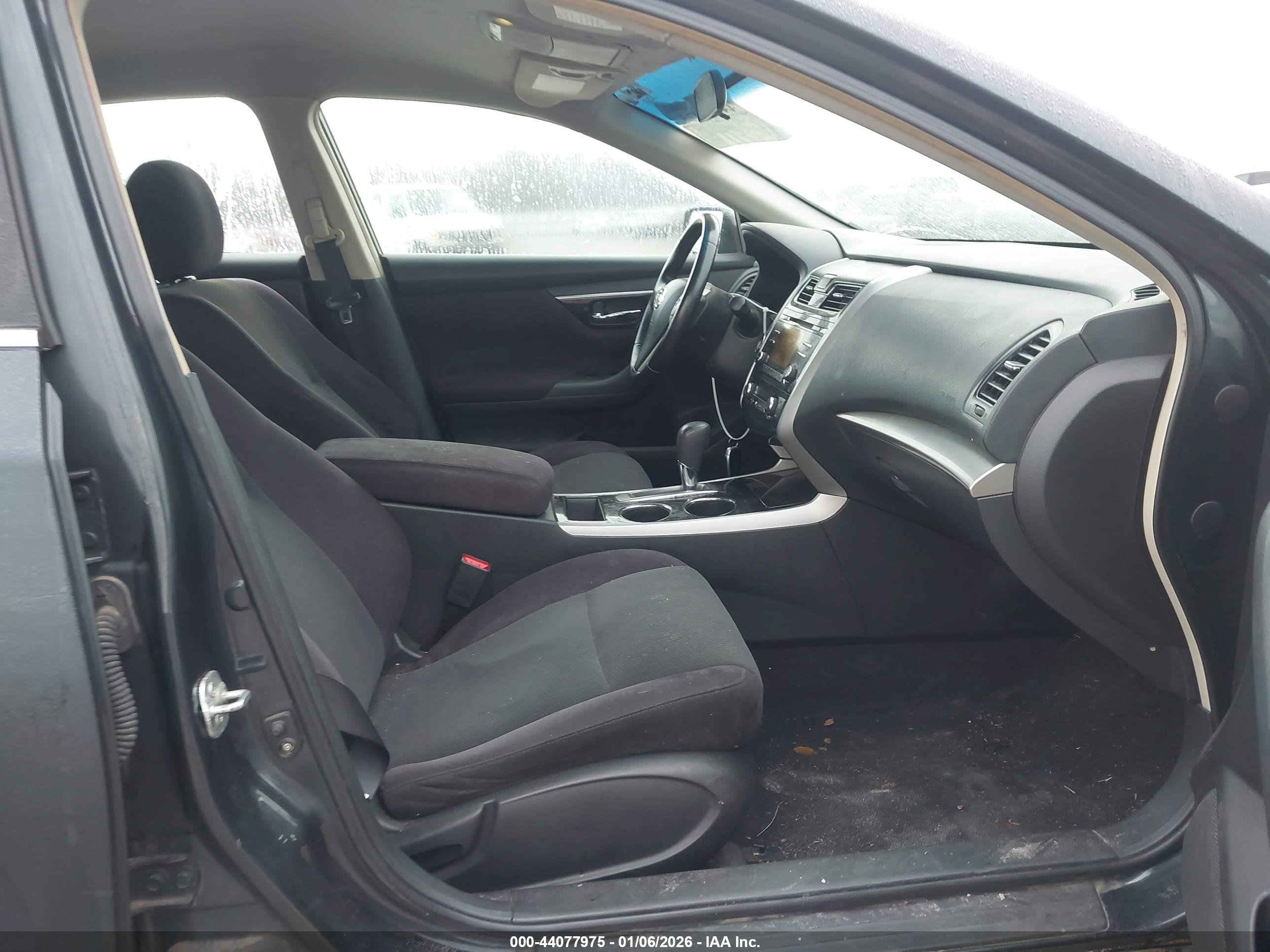 NISSAN ALTIMA image 5